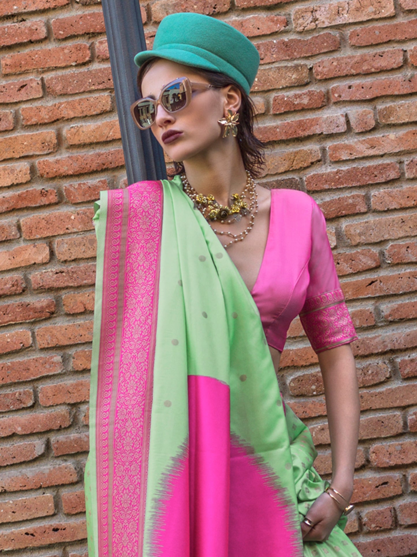 Women's Soft Silk Light Green Woven Design Designer Saree With Blouse Piece