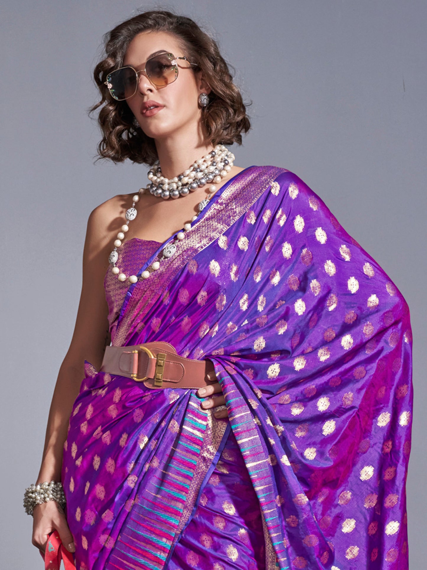 Women's Silk Blend Purple Woven Design Handloom Saree With Blouse Piece