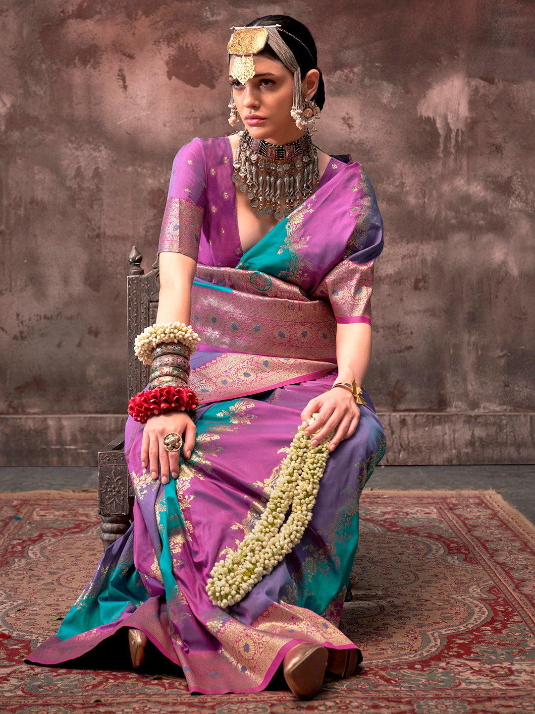Women's Silk Blend Pink Woven Design Designer Saree With Blouse Piece
