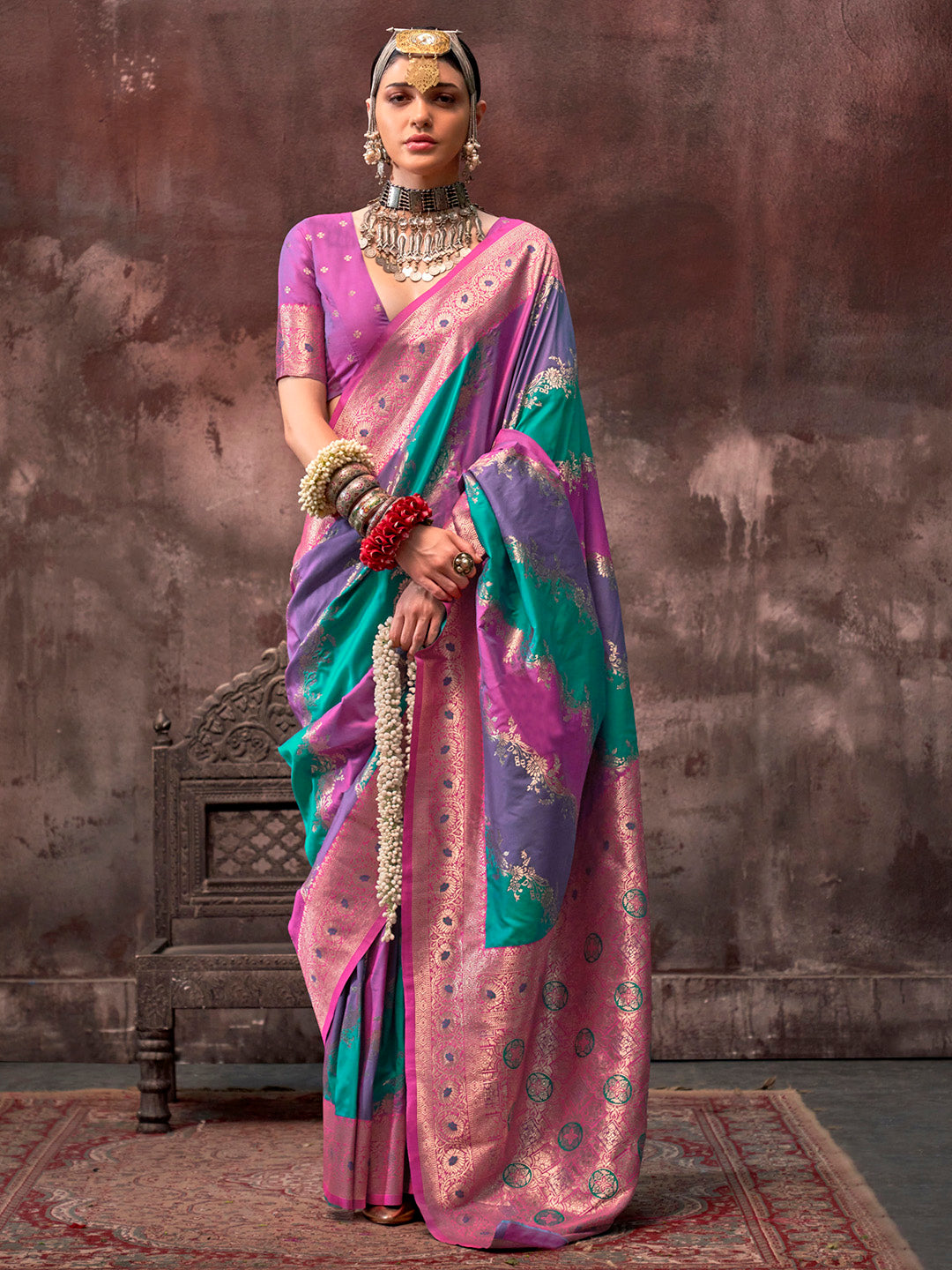 Women's Silk Blend Pink Woven Design Designer Saree With Blouse Piece