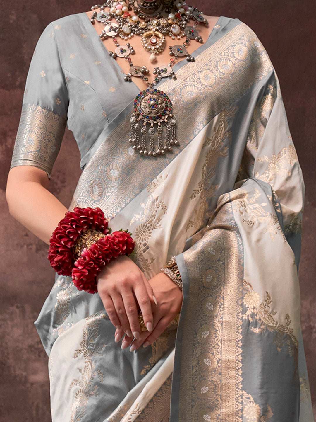 Women's Silk Blend Grey Woven Design Designer Saree With Blouse Piece