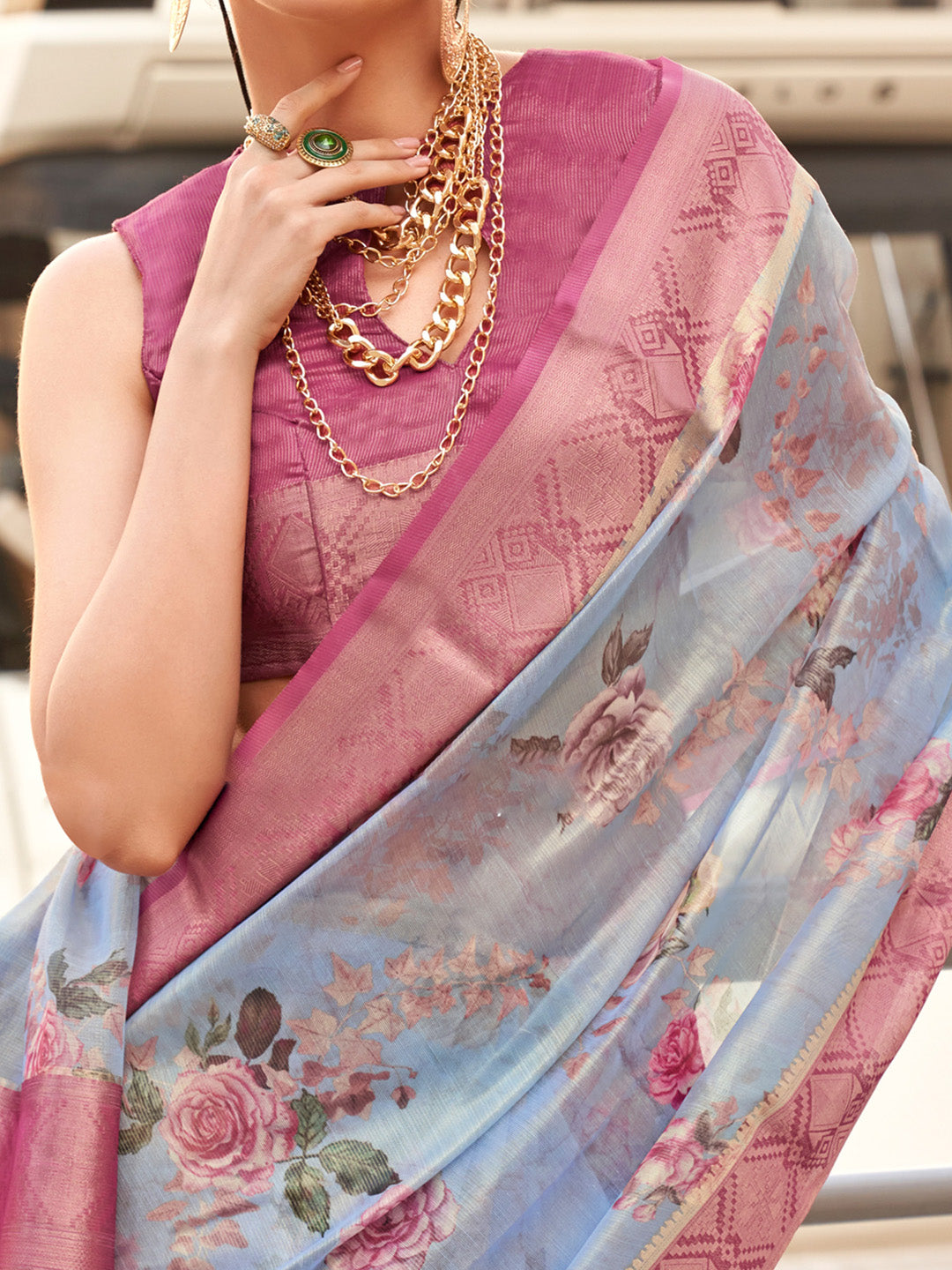 Women's Tissue Magenta Woven Design Designer Saree With Blouse Piece