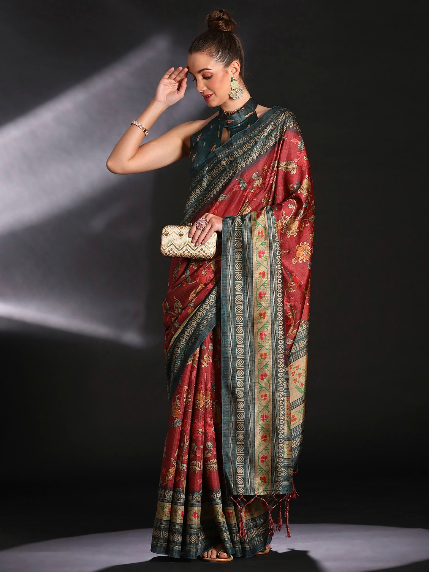 Women's Cotton Blend Maroon Printed Designer Saree With Blouse Piece