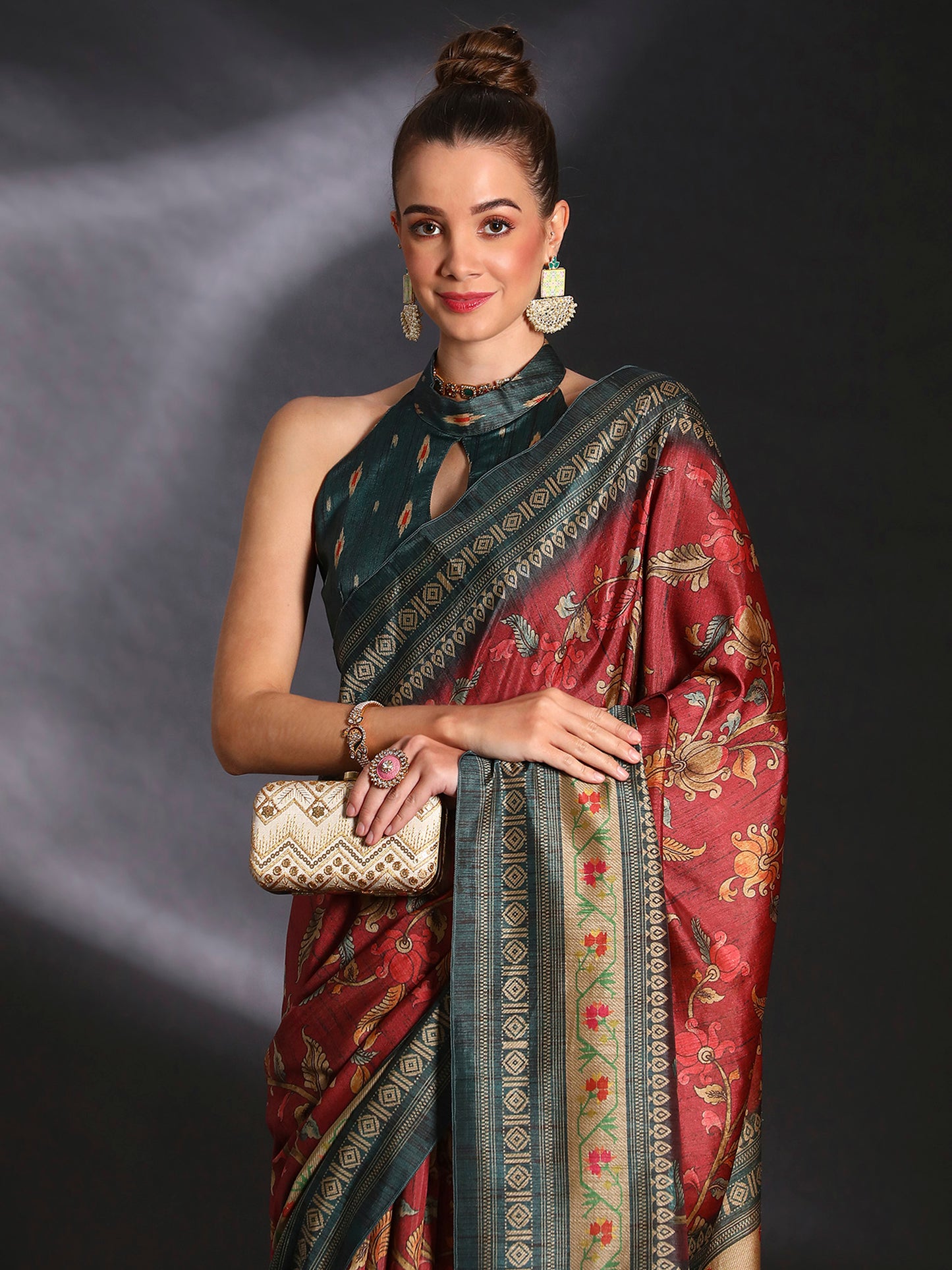 Women's Cotton Blend Maroon Printed Designer Saree With Blouse Piece