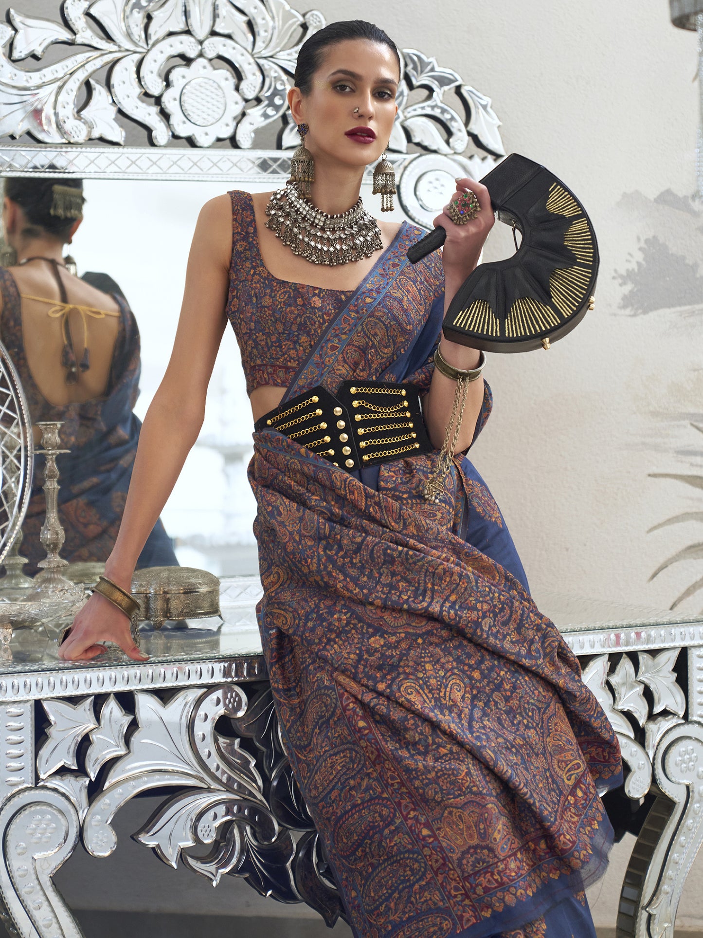 Women's Silk Blend Navy Blue Woven Design Designer Saree With Blouse Piece