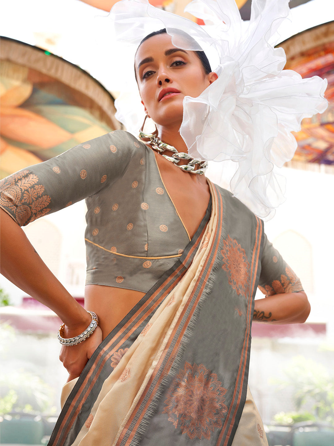 Women's Silk Blend Grey Woven Design Designer Saree With Blouse Piece