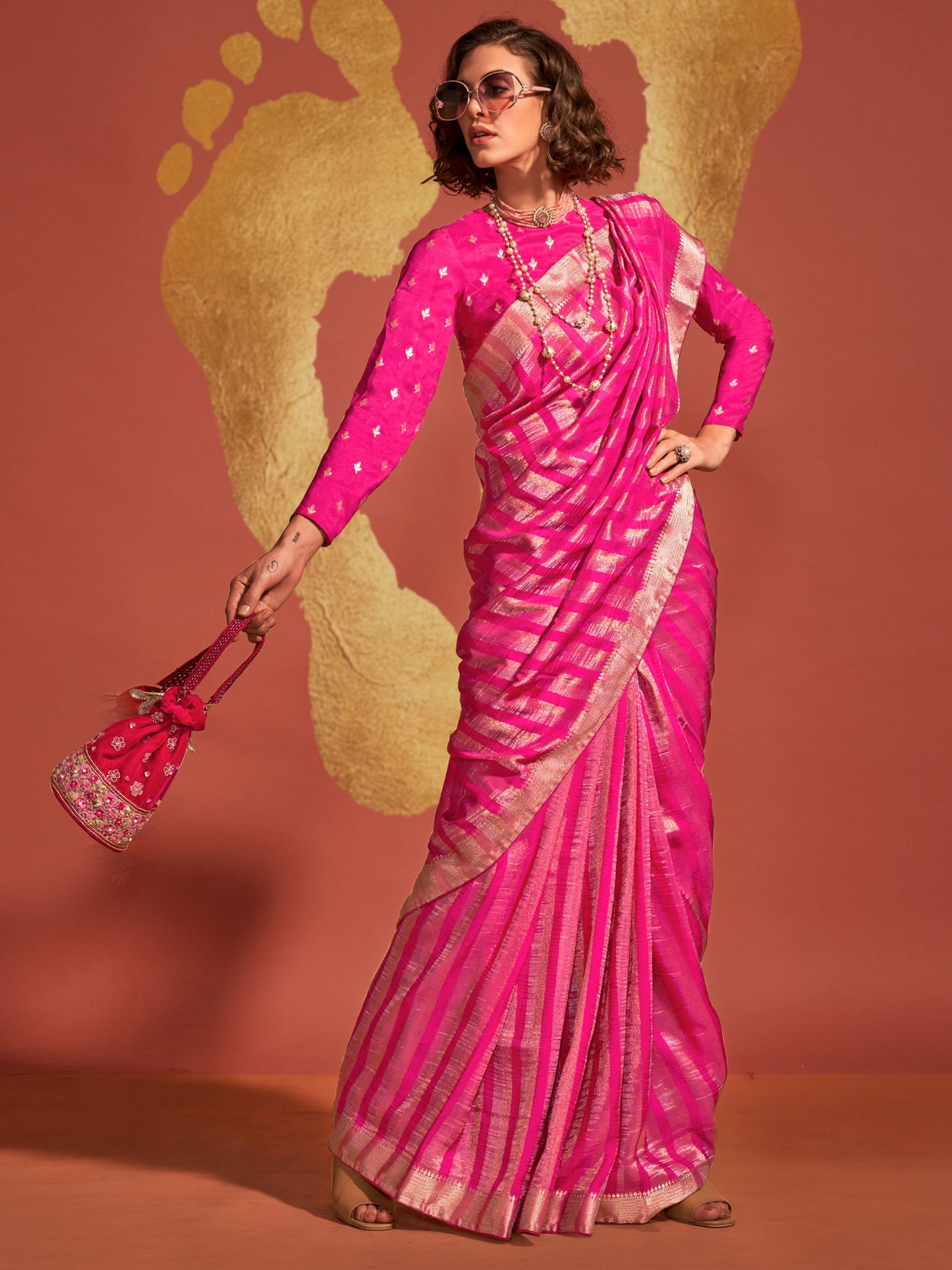 Women's Viscose Silk Pink Woven Design Designer Saree With Blouse Piece