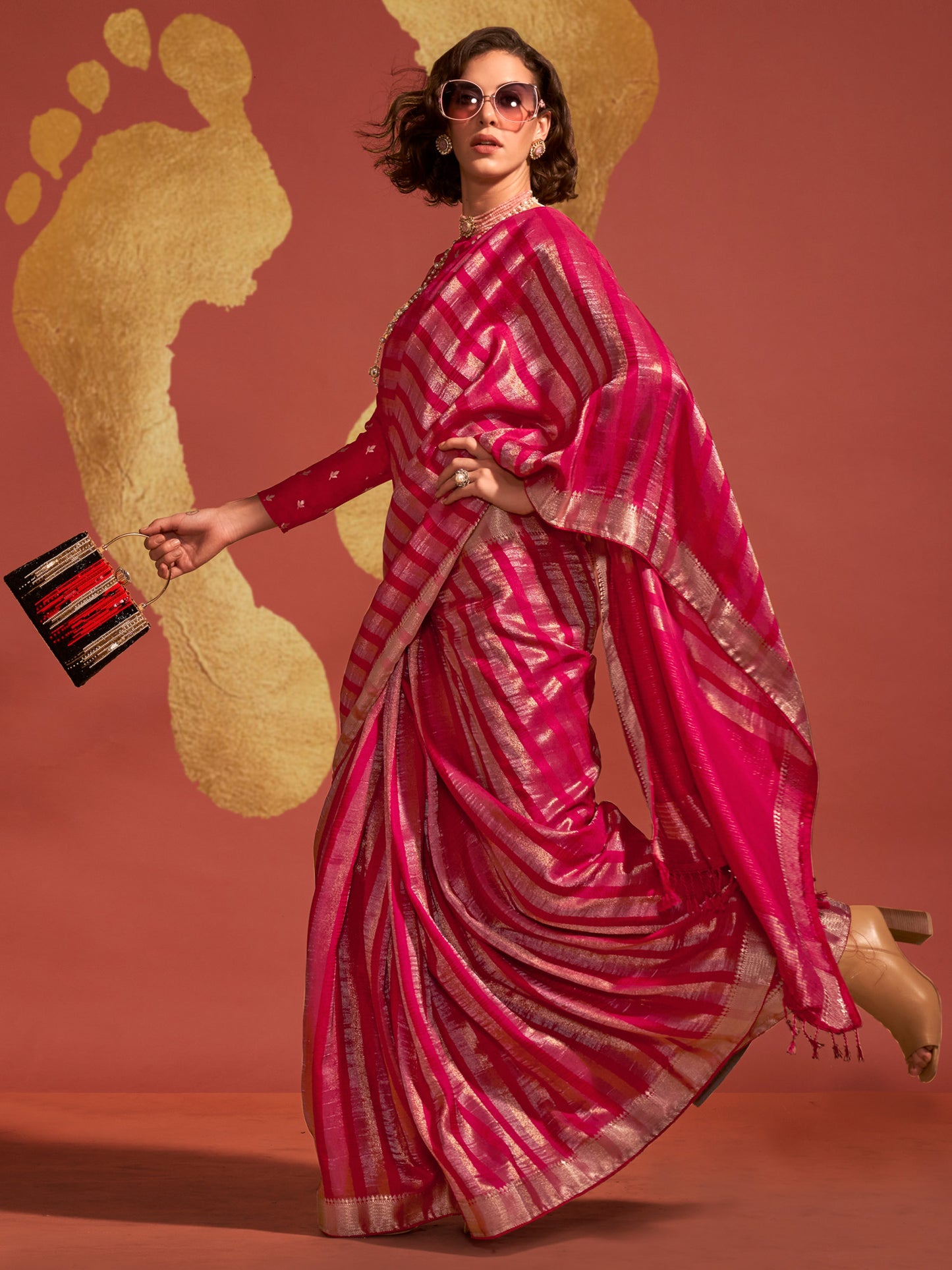 Women's Viscose Silk Pink Woven Design Designer Saree With Blouse Piece