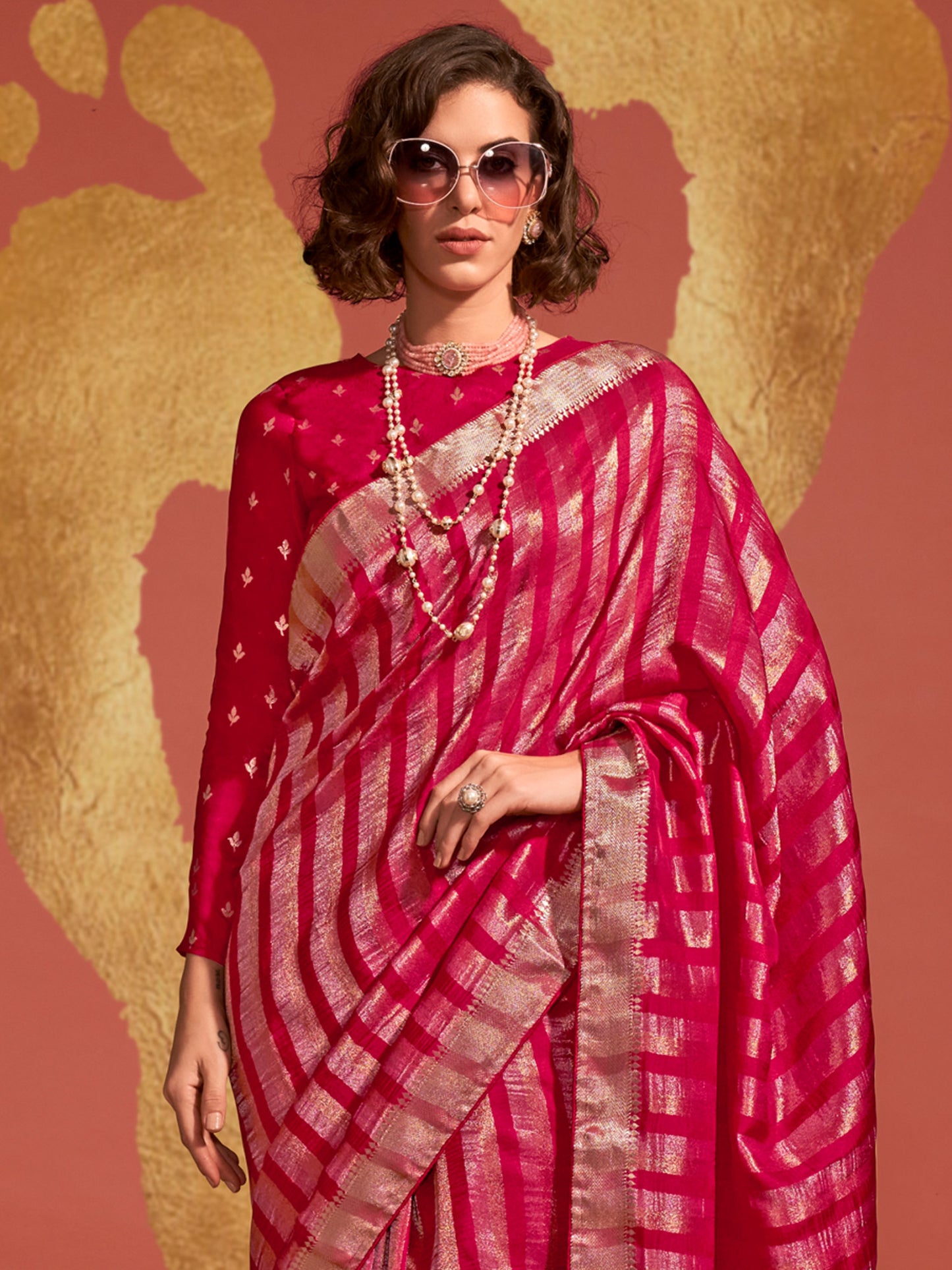 Women's Viscose Silk Pink Woven Design Designer Saree With Blouse Piece