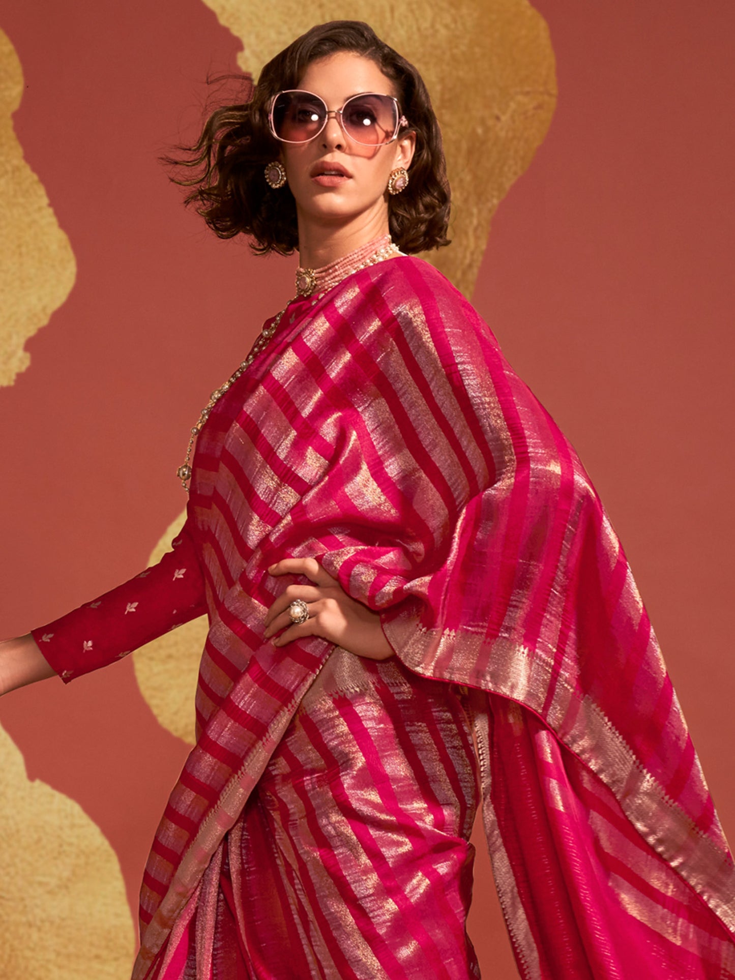 Women's Viscose Silk Pink Woven Design Designer Saree With Blouse Piece