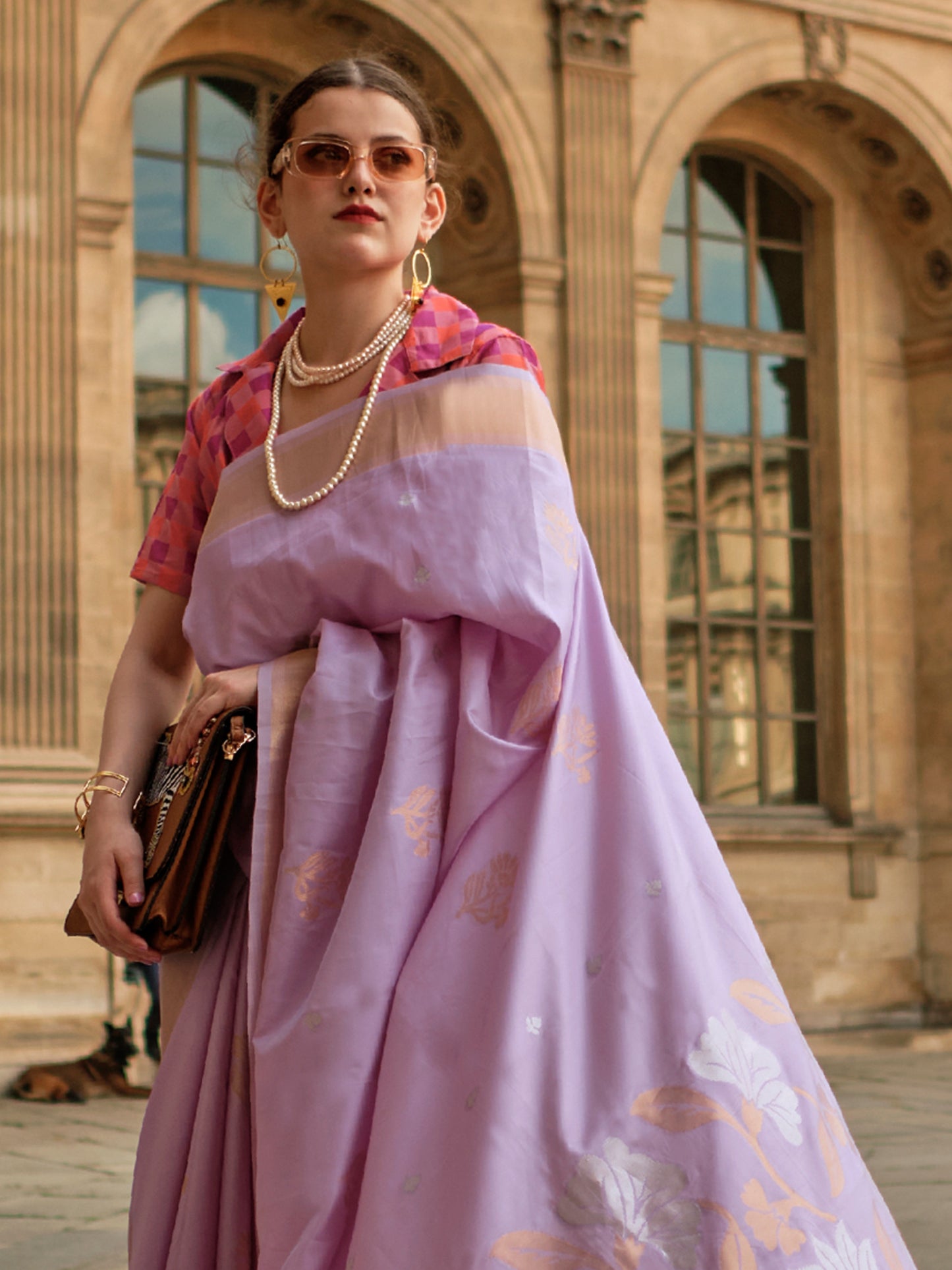 Women's Soft Silk Lavendar Woven Design Designer Saree With Blouse Piece