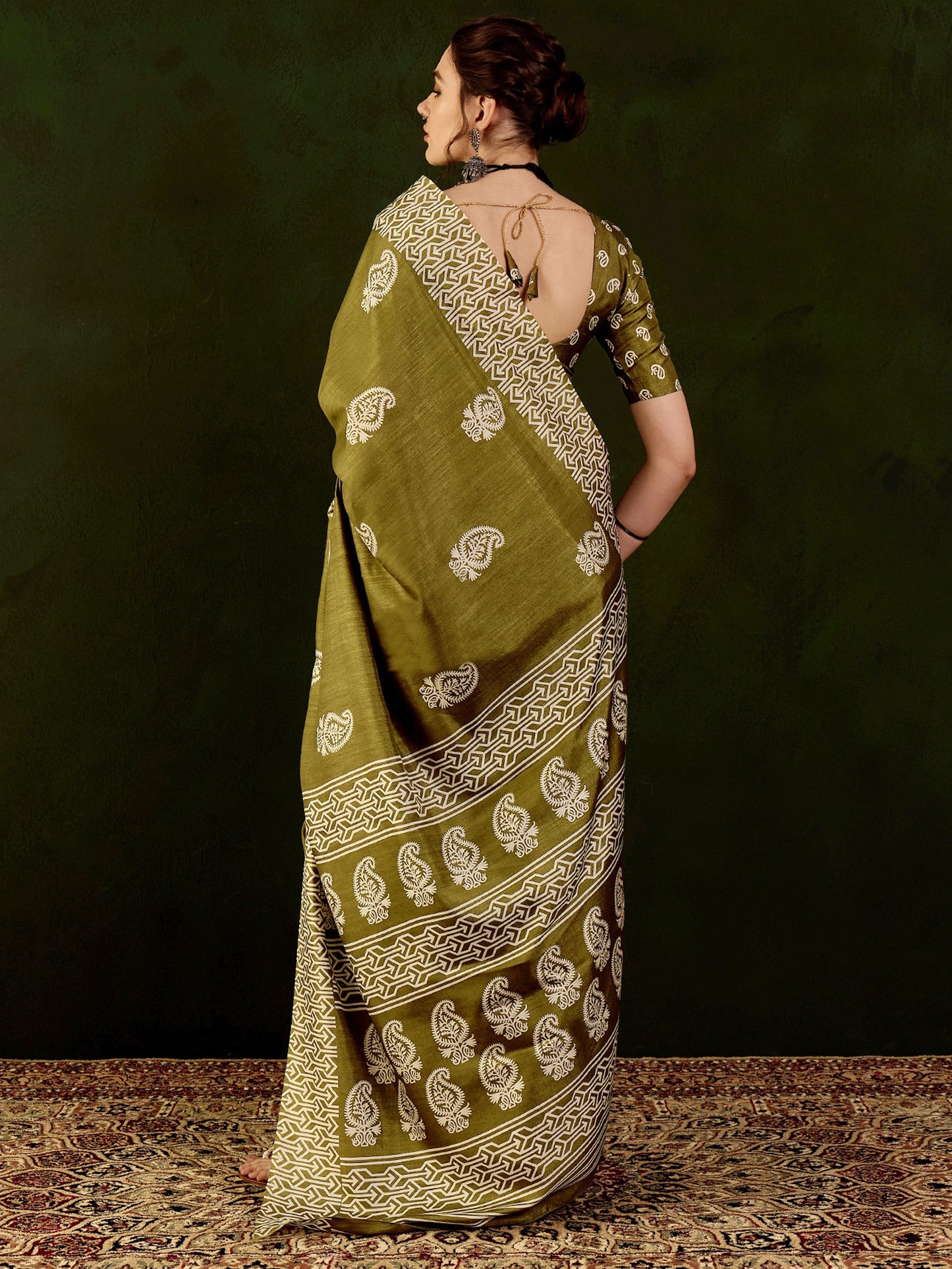Women's Cotton Blend Olive Printed Designer Saree With Blouse Piece