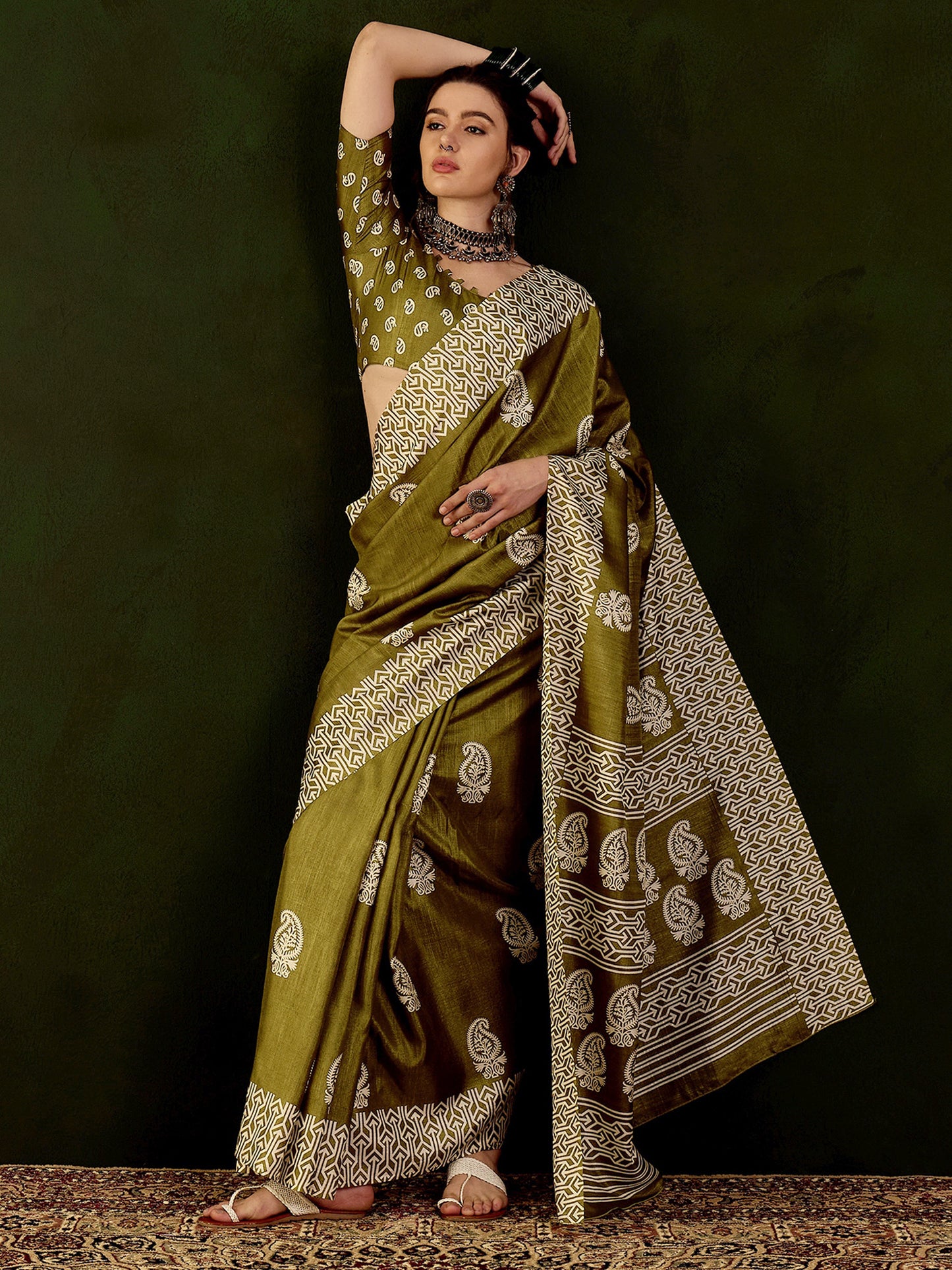 Women's Cotton Blend Olive Printed Designer Saree With Blouse Piece