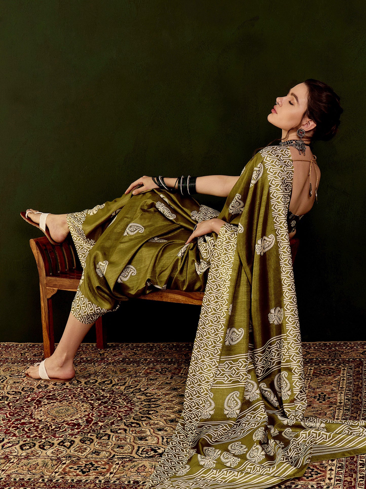 Women's Cotton Blend Olive Printed Designer Saree With Blouse Piece