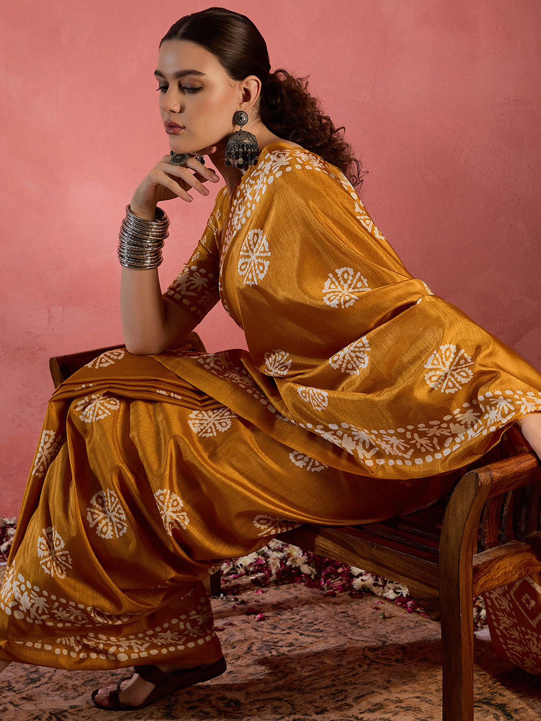 Women's Cotton Blend Mustard Printed Designer Saree With Blouse Piece