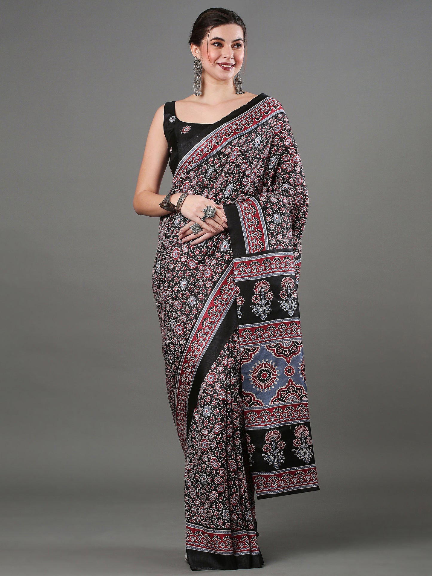 Women's Dola Silk Black Digital Print Designer Saree With Blouse Piece