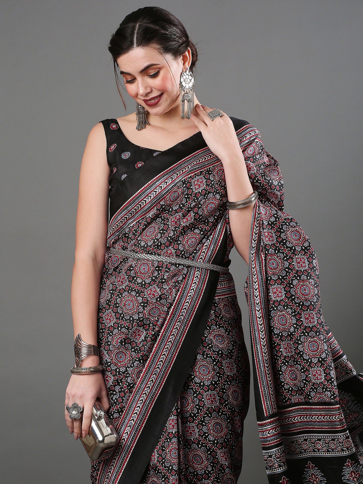 Women's Dola Silk Black Digital Print Designer Saree With Blouse Piece