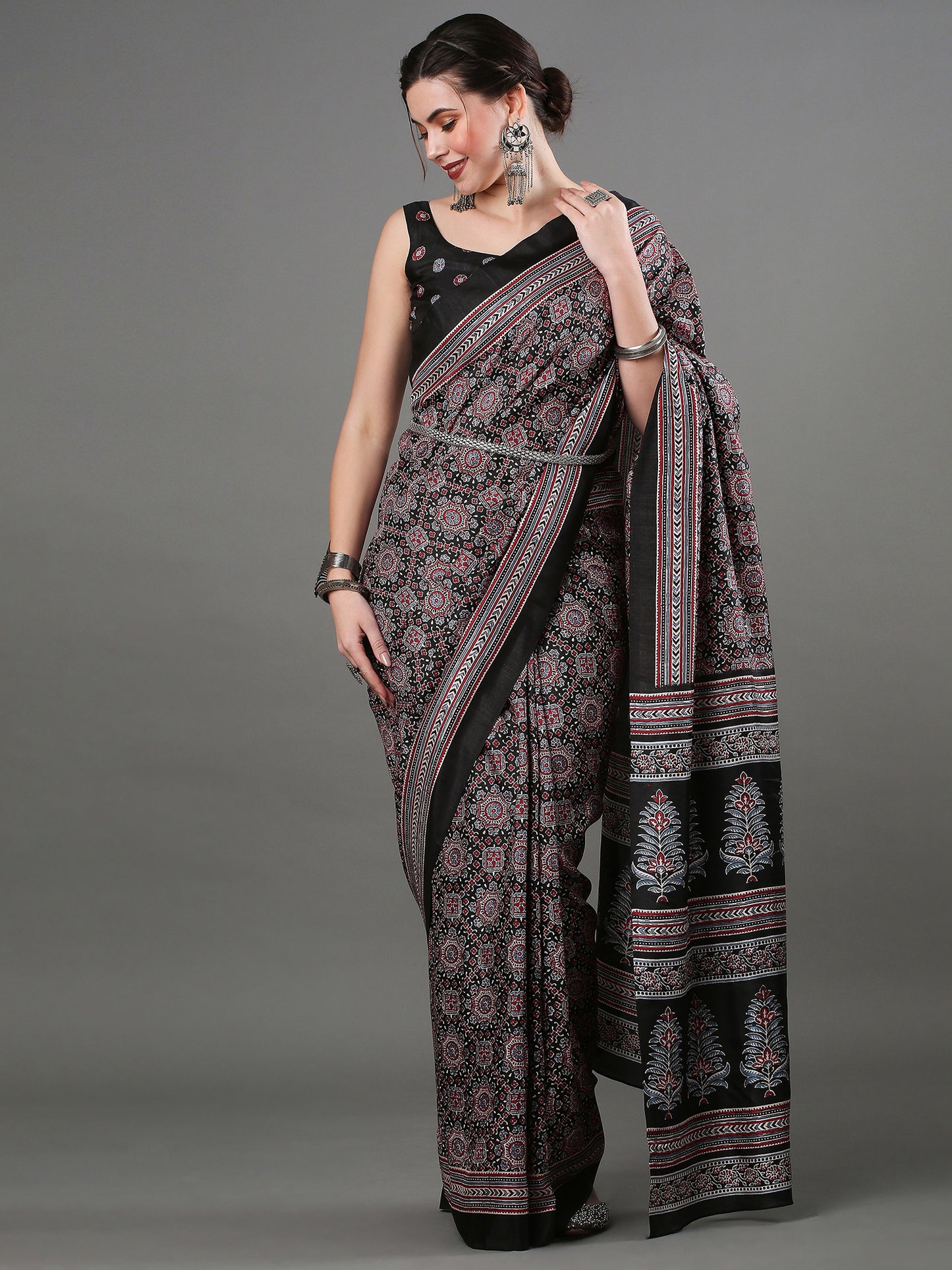 Women's Dola Silk Black Digital Print Designer Saree With Blouse Piece