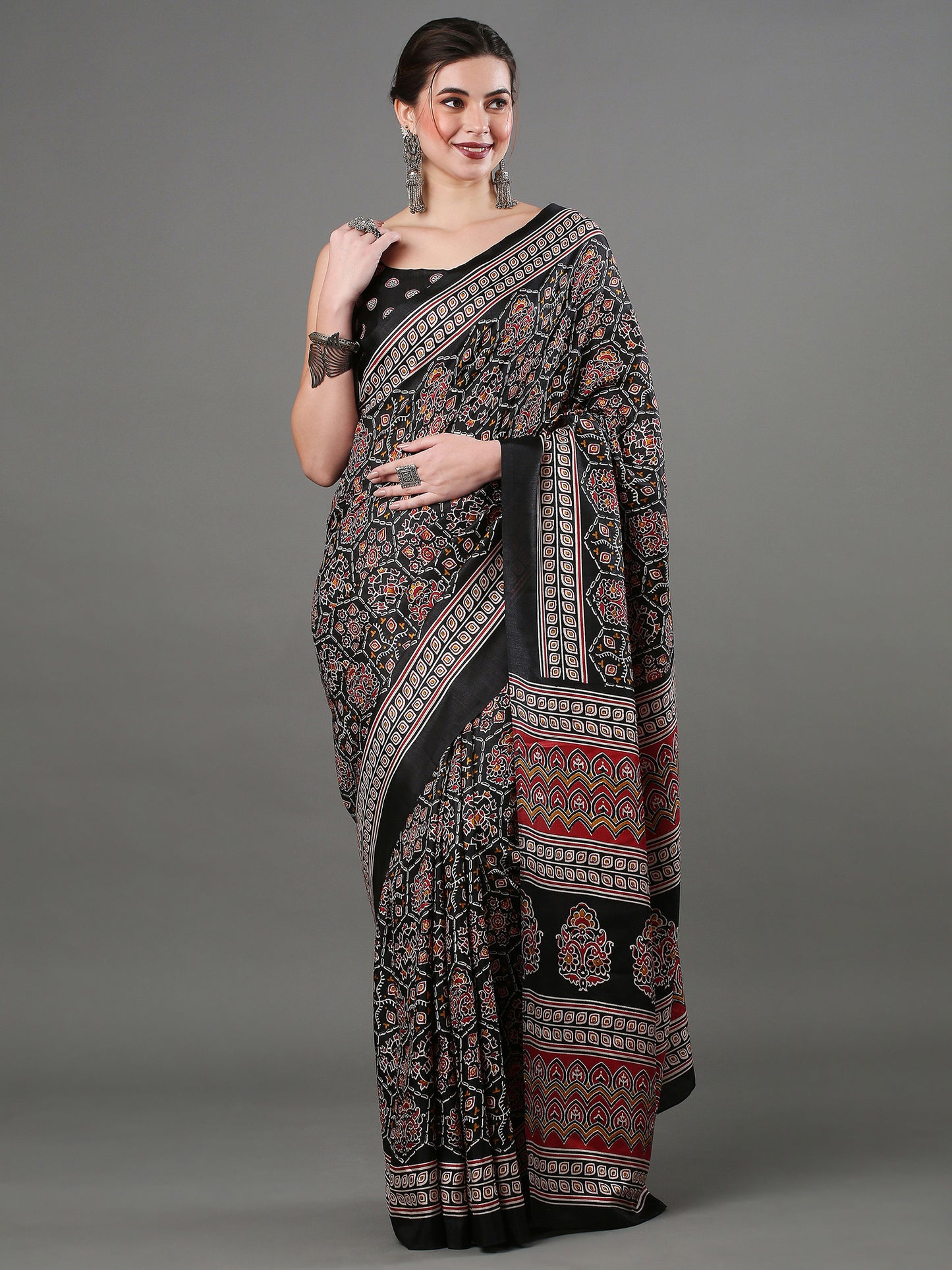 Women's Dola Silk Black Digital Print Designer Saree With Blouse Piece