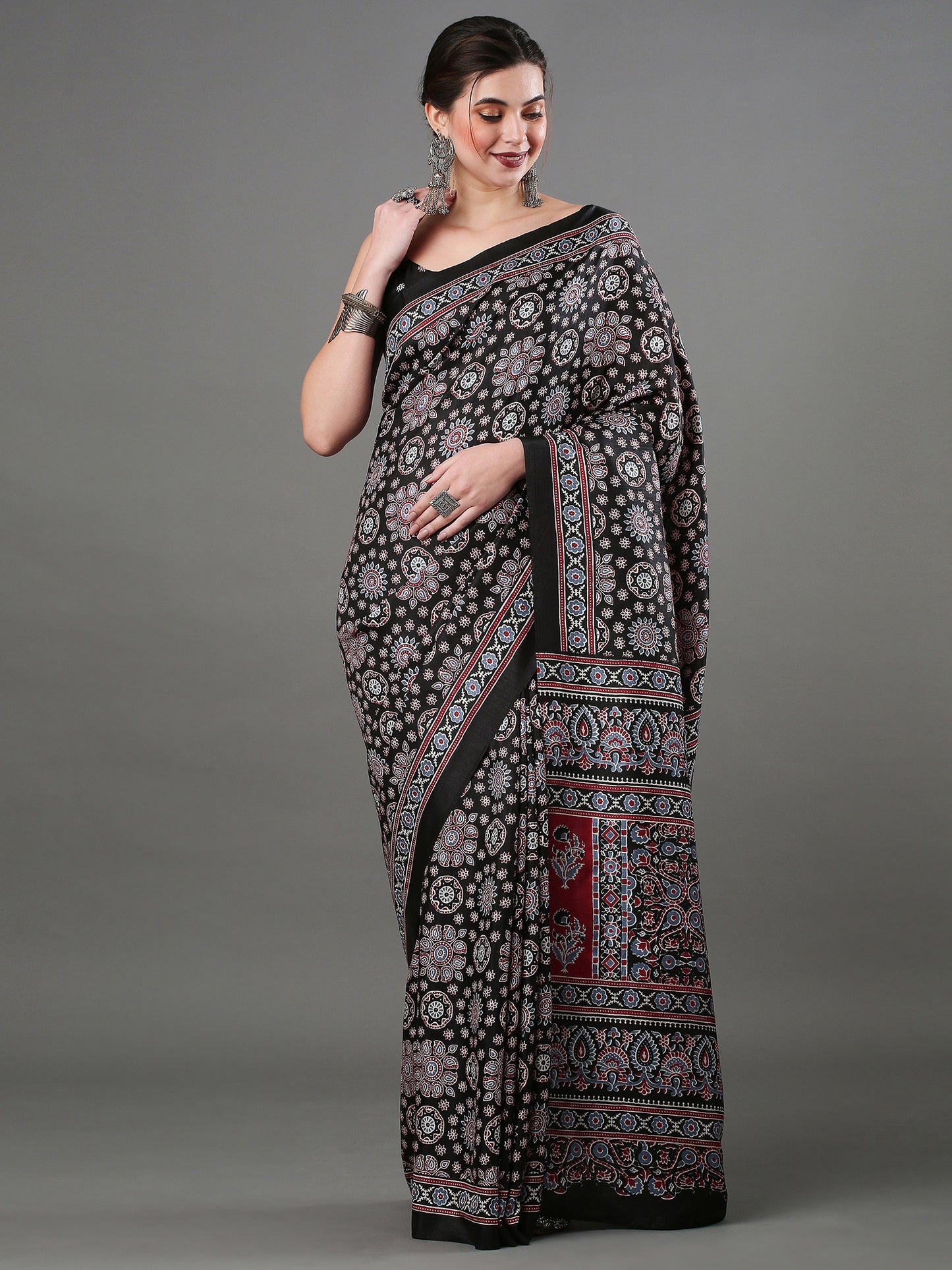 Women's Dola Silk Black Digital Print Designer Saree With Blouse Piece