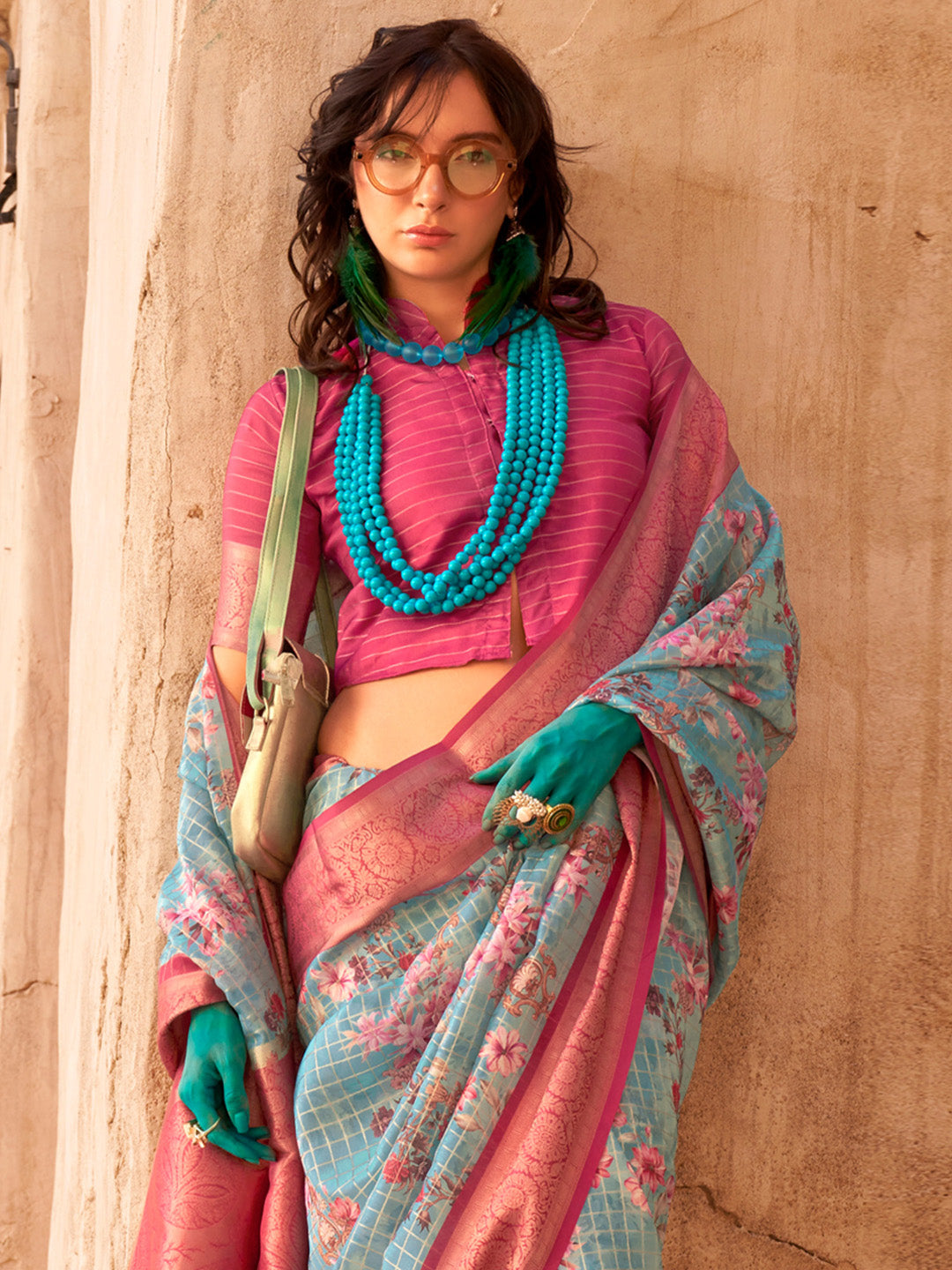 Women's Georgette Pink Woven Design Designer Saree With Blouse Piece