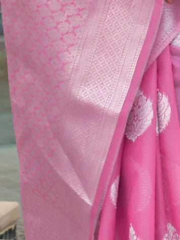 Women's Pure Linen Pink Woven Design Woven saree With Blouse Piece
