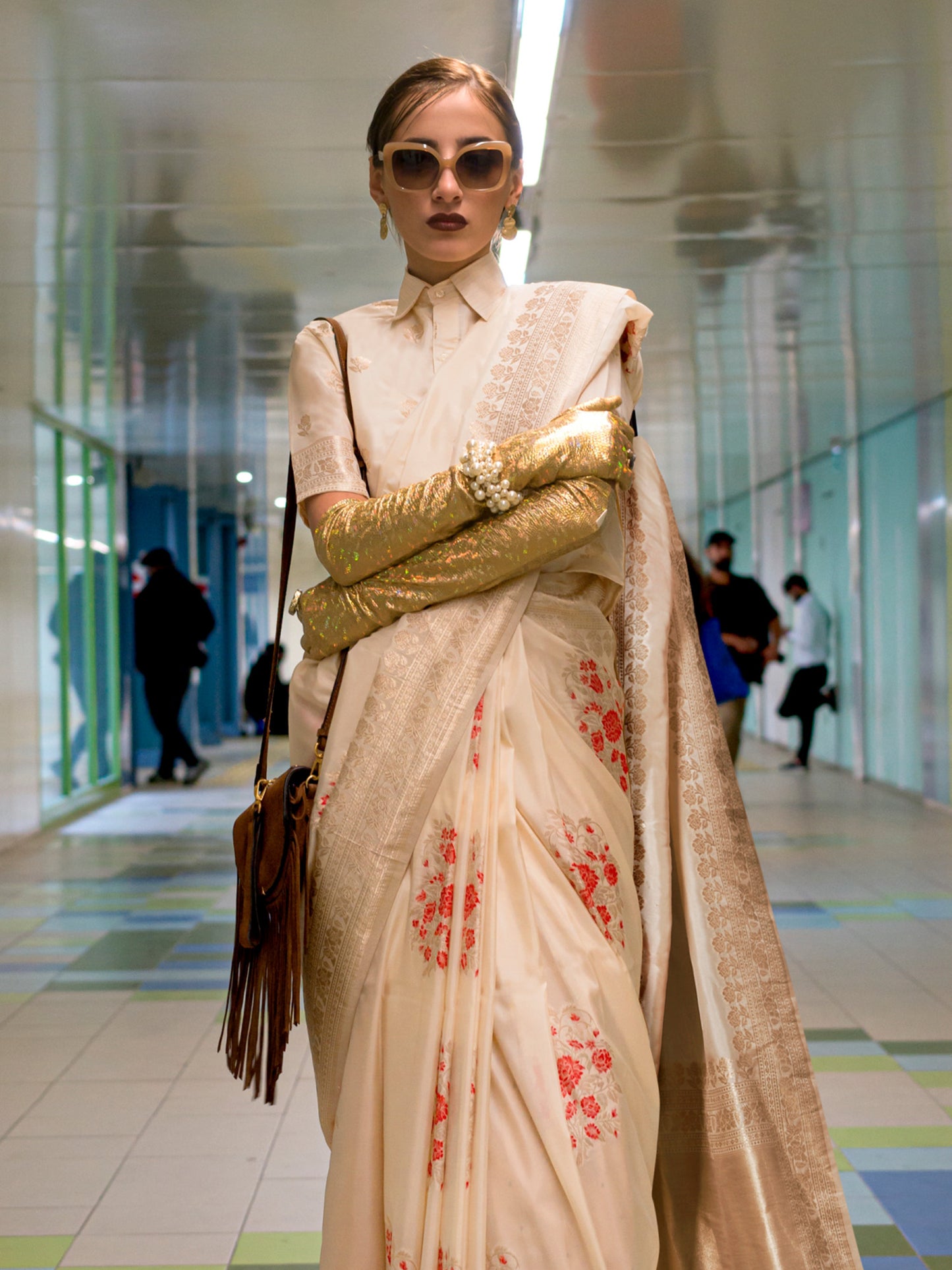 Women's Silk Blend Cream Woven Design Designer Saree With Blouse Piece
