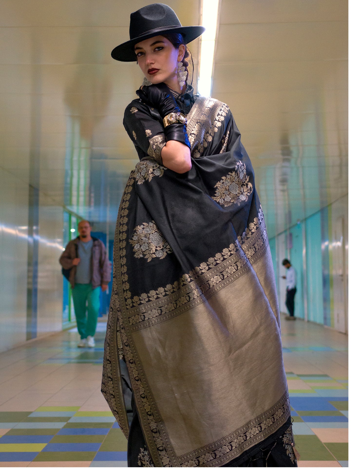 Women's Silk Blend Black Woven Design Designer Saree With Blouse Piece
