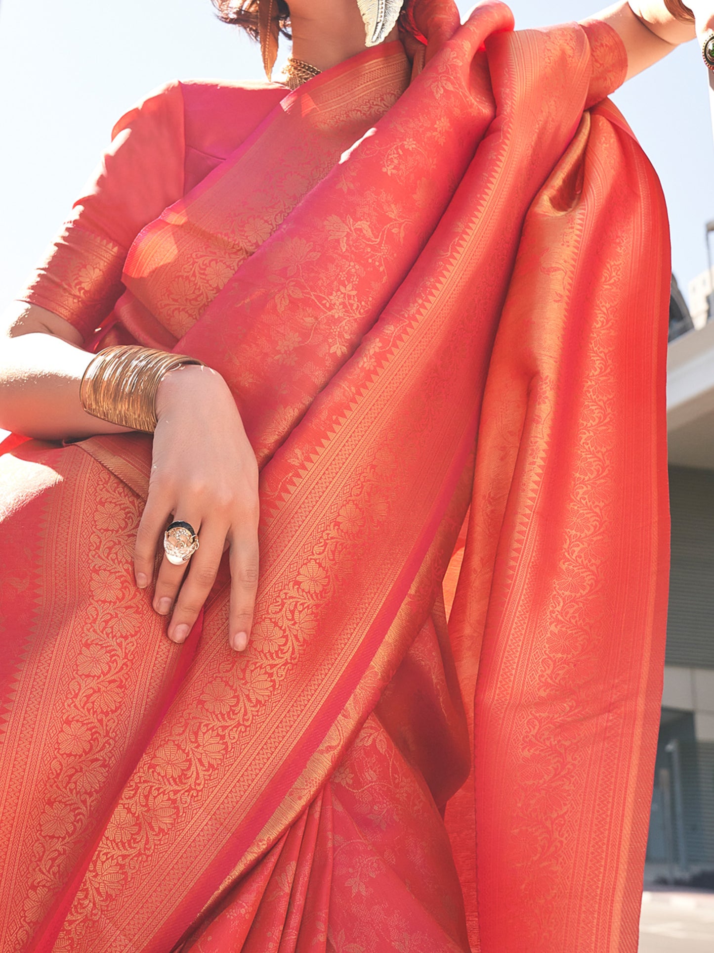 Women's Kanjeevaram Silk Peach Woven Design Designer Saree With Blouse Piece