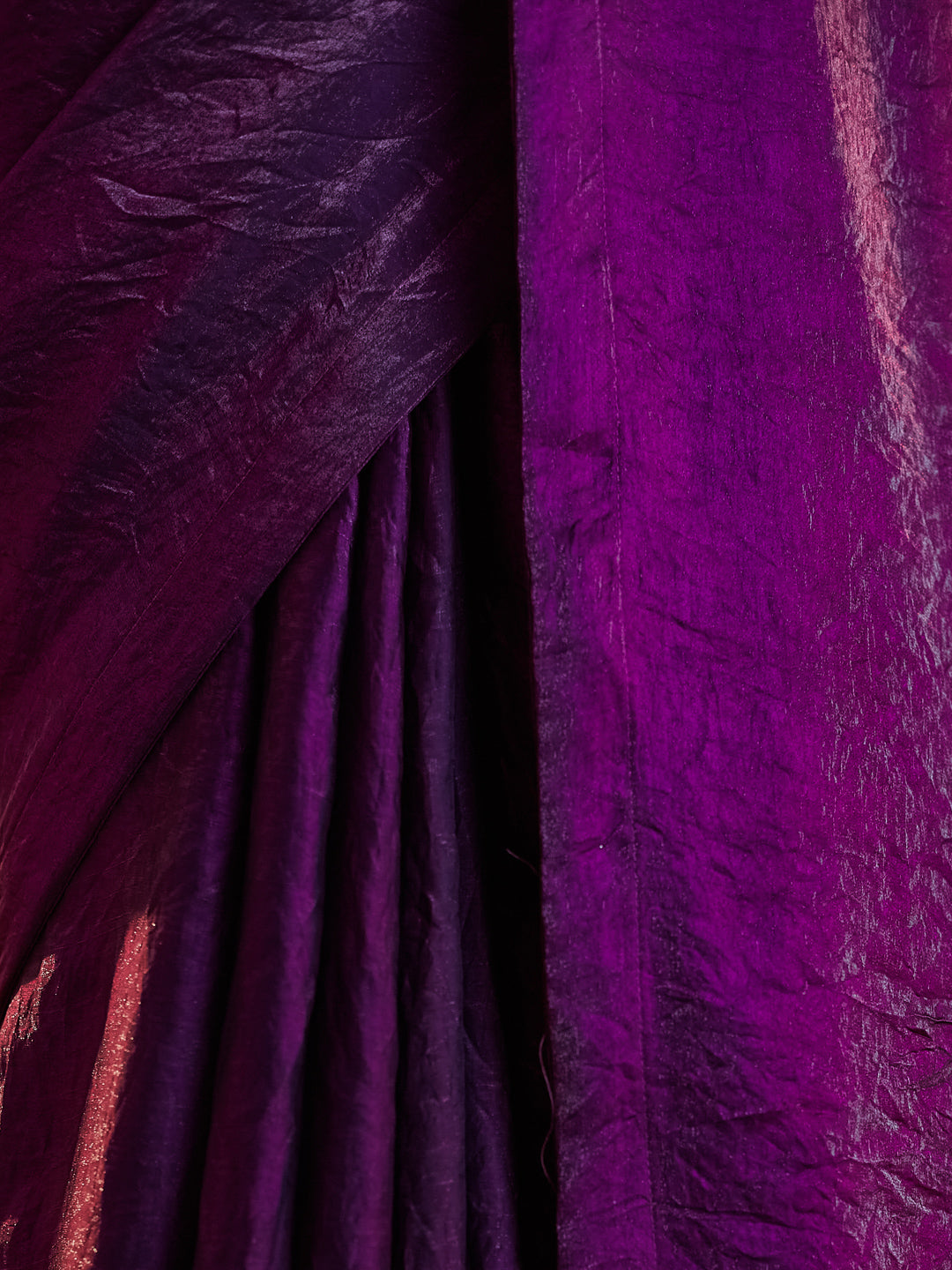 Dhiyona KS Women's women magenta solid silk saree