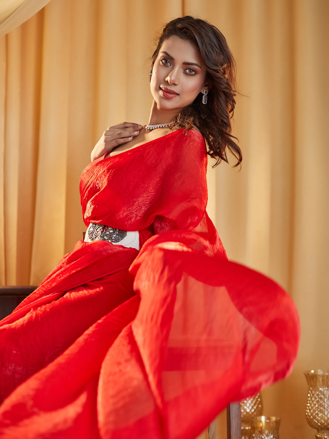 Dhiyona KS Women's women red solid silk saree