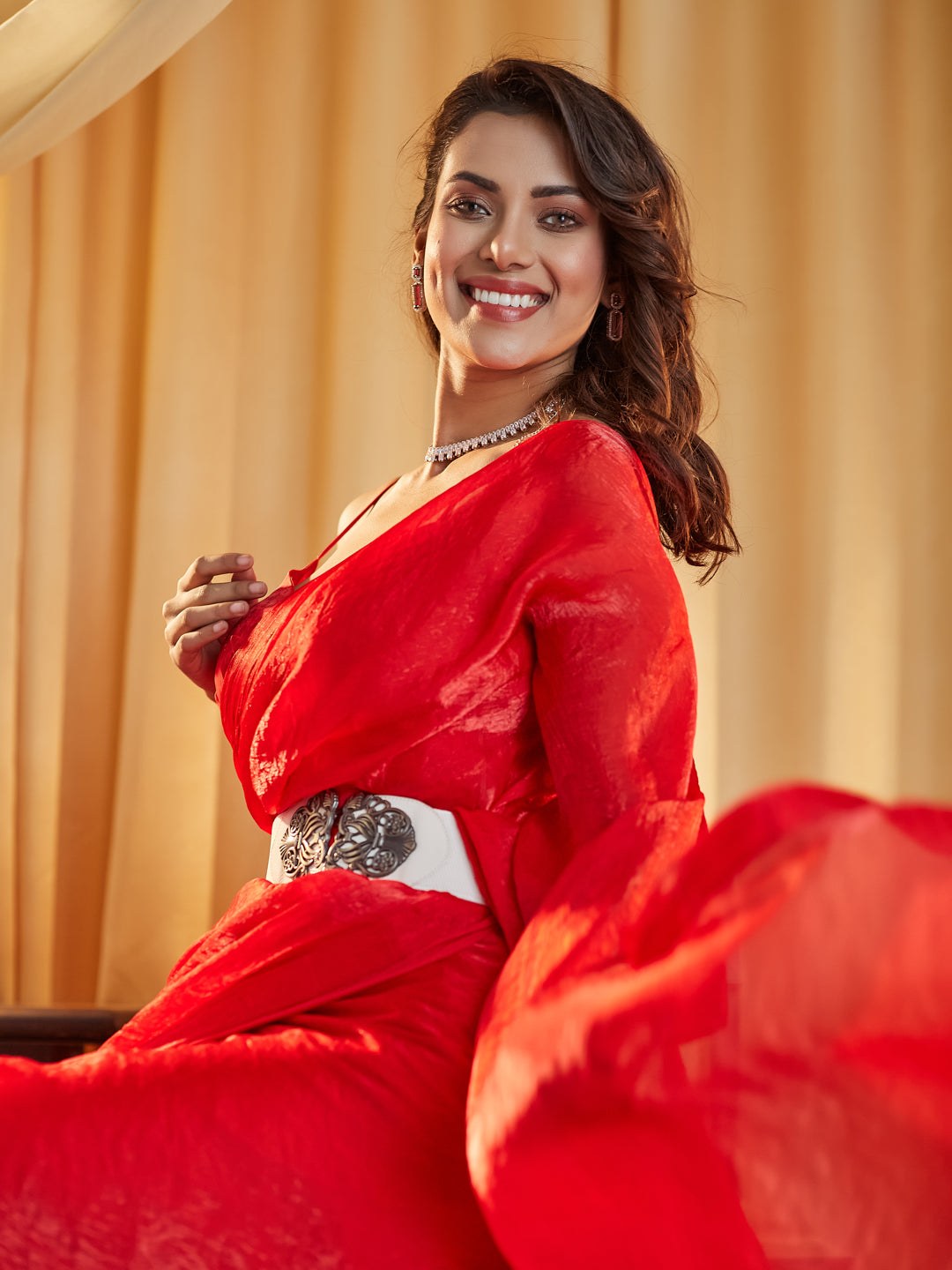 Dhiyona KS Women's women red solid silk saree