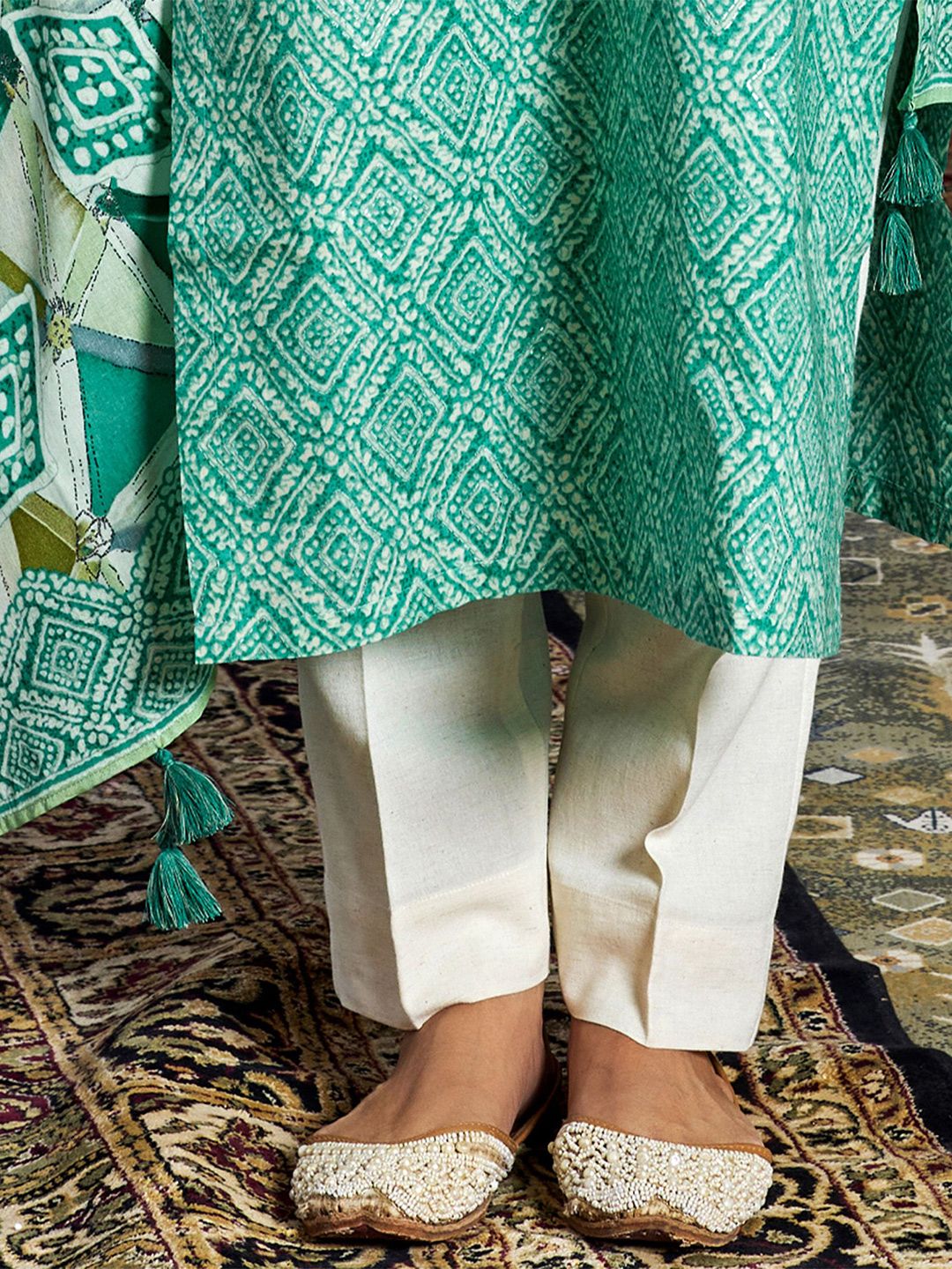 Dhiyona WP Women Ethnic Motifs Beads & Stones Pure Cotton Kurta & Trouser & Dupatta