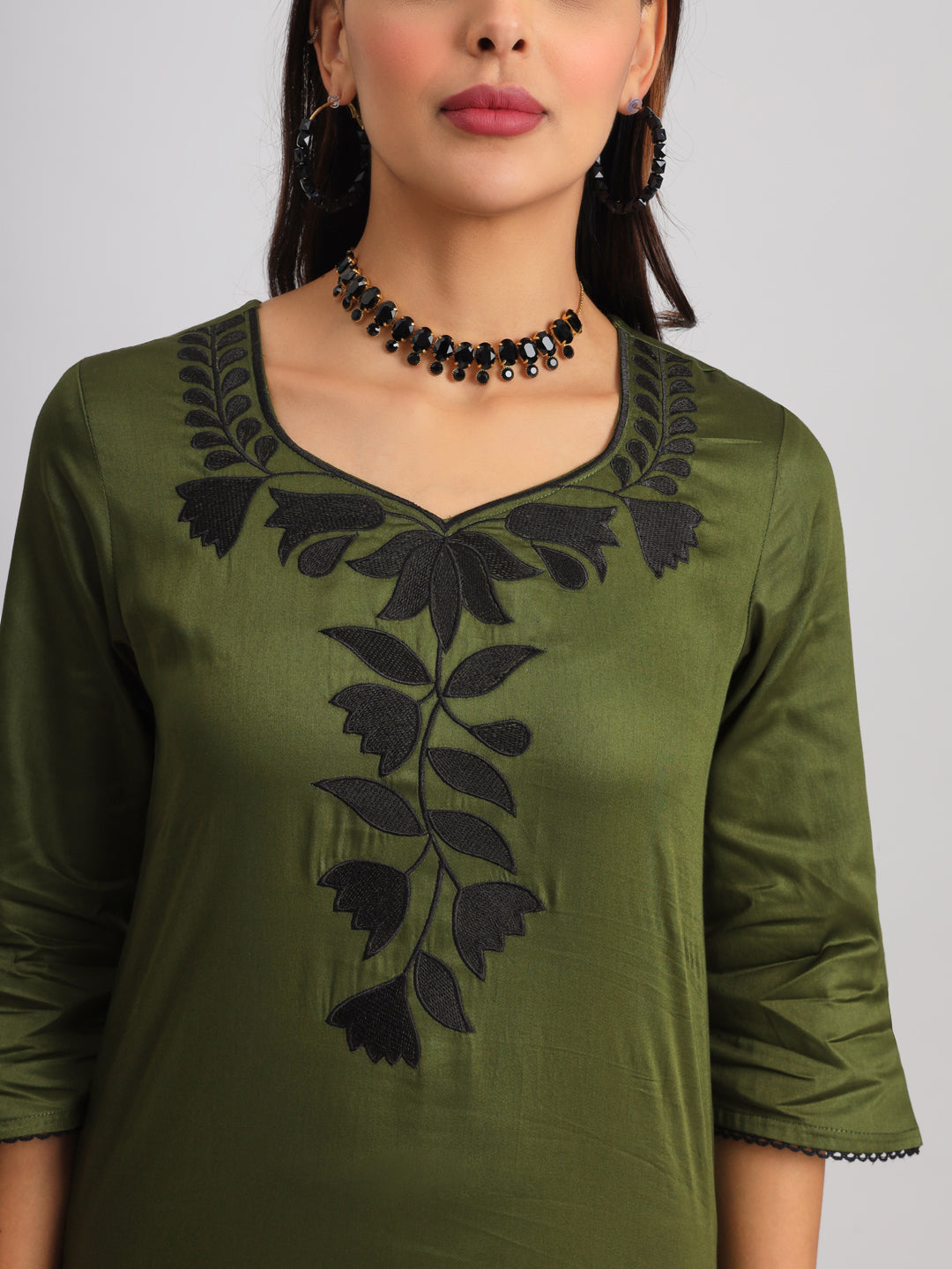 Dhiyona TI Women's Olive Lace Work Embroidered Cotton Kurta With Pant & Dupatta