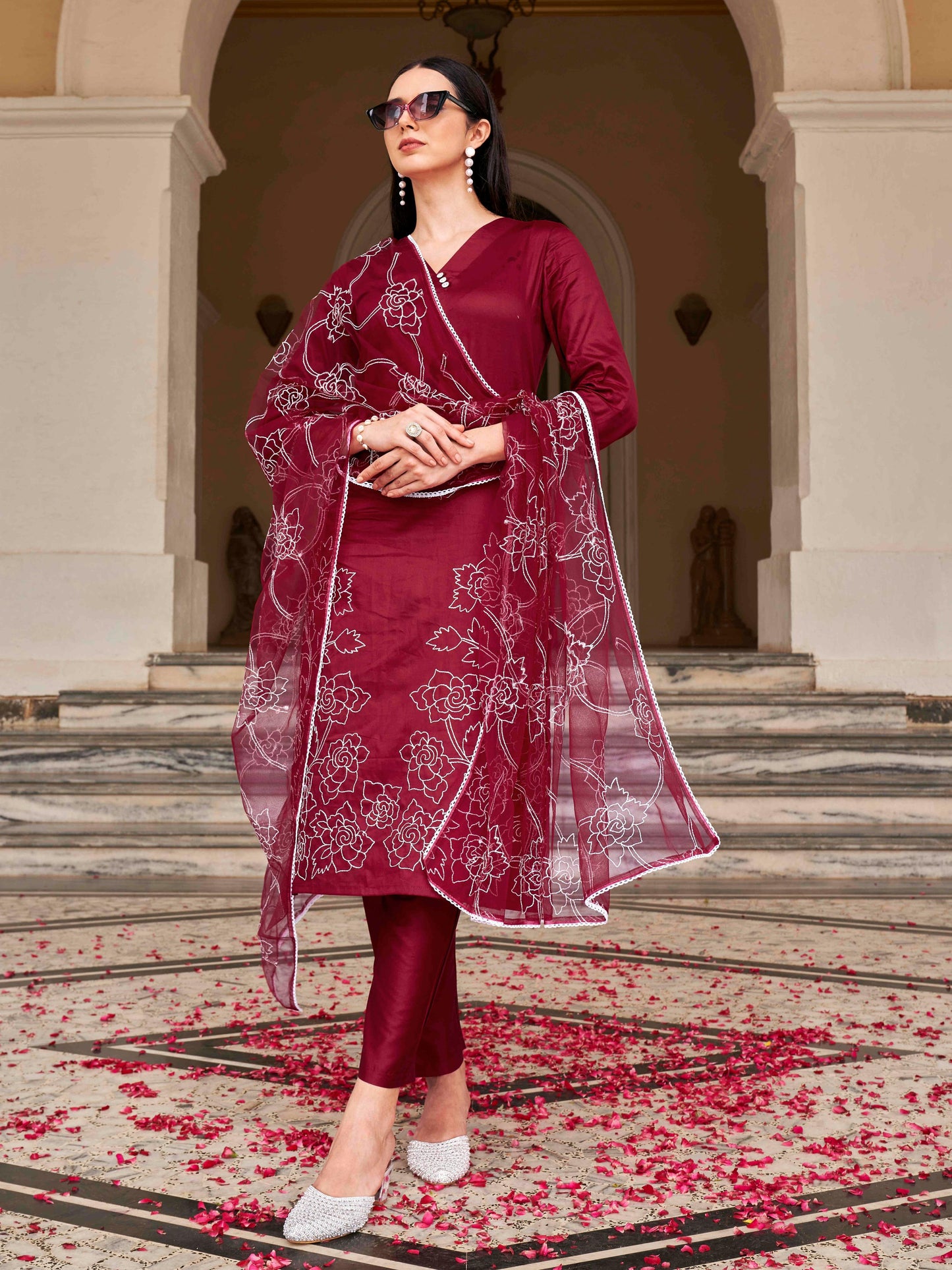 Dhiyona TI Women's Blend White Thready Work Kurta with Pant and Dupatta