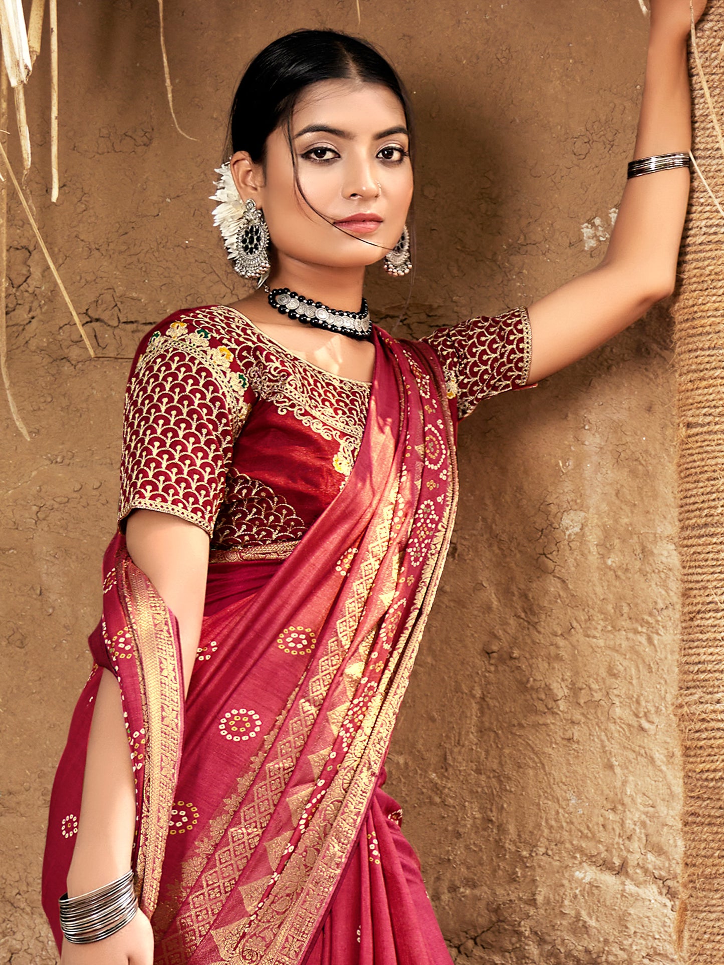 Women's Pure Silk Red Woven Design Designer Saree With Blouse Piece