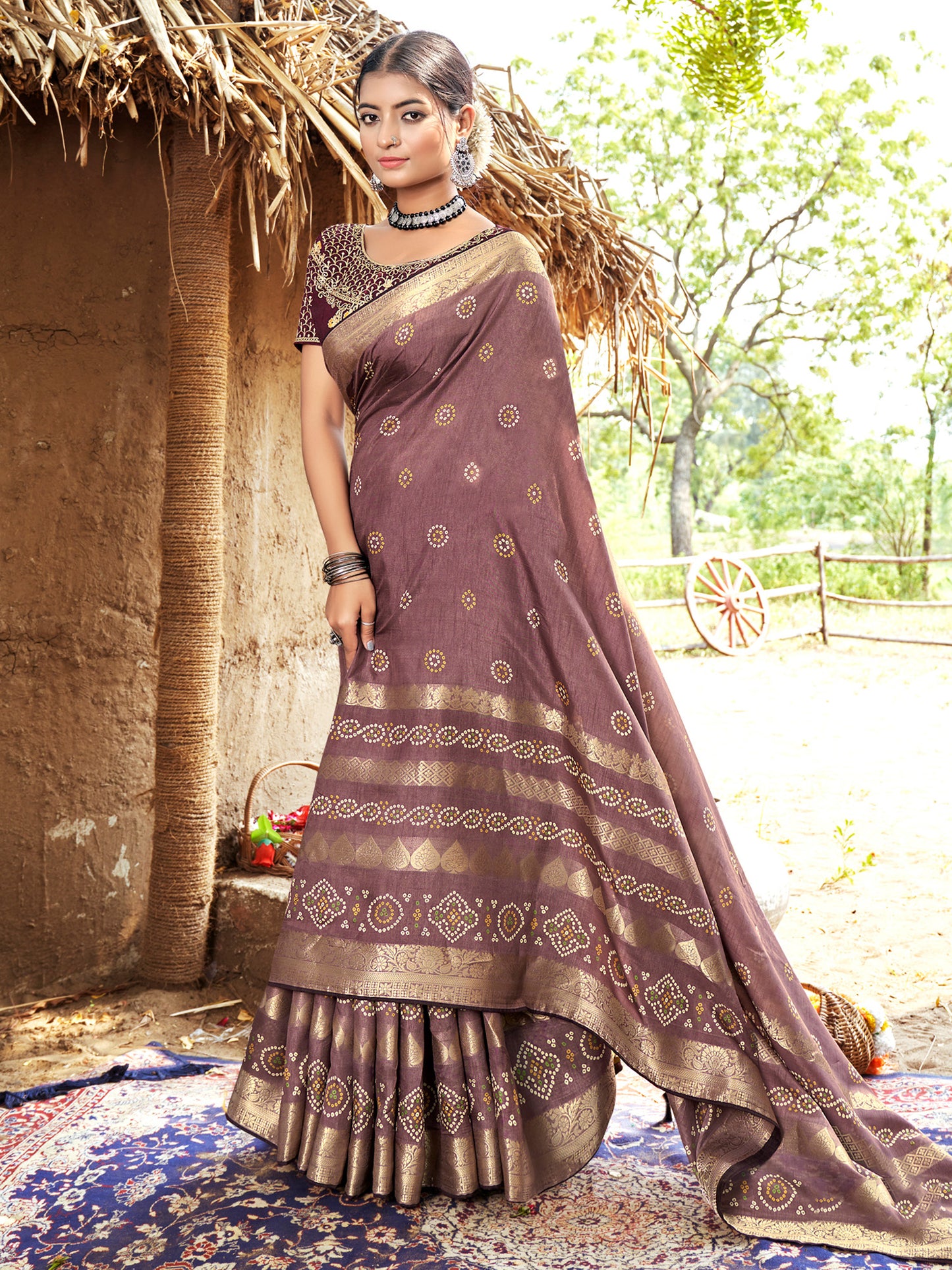 Women's Pure Silk Mauve Woven Design Designer Saree With Blouse Piece