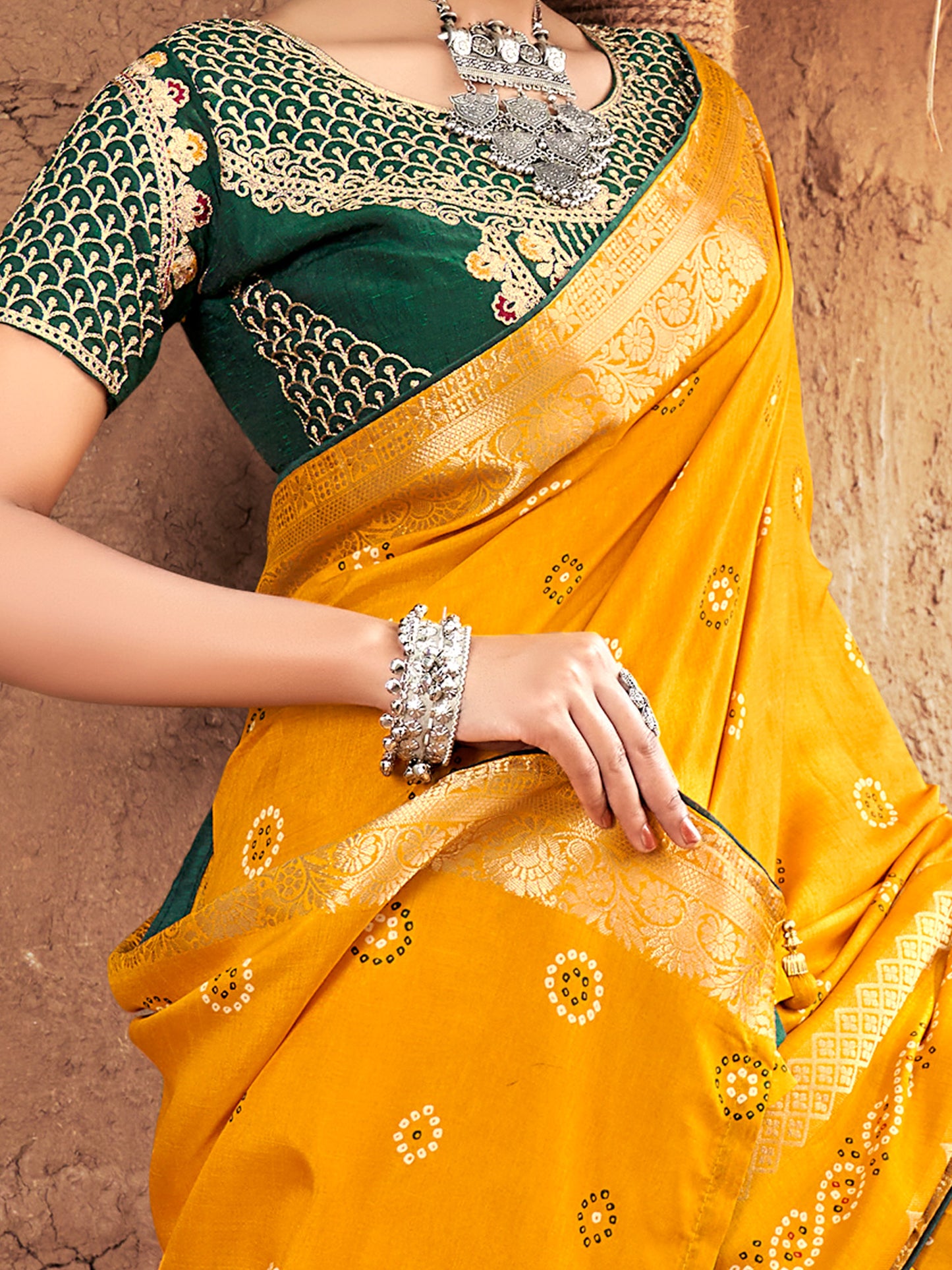 Women's Pure Silk Yellow Woven Design Designer Saree With Blouse Piece
