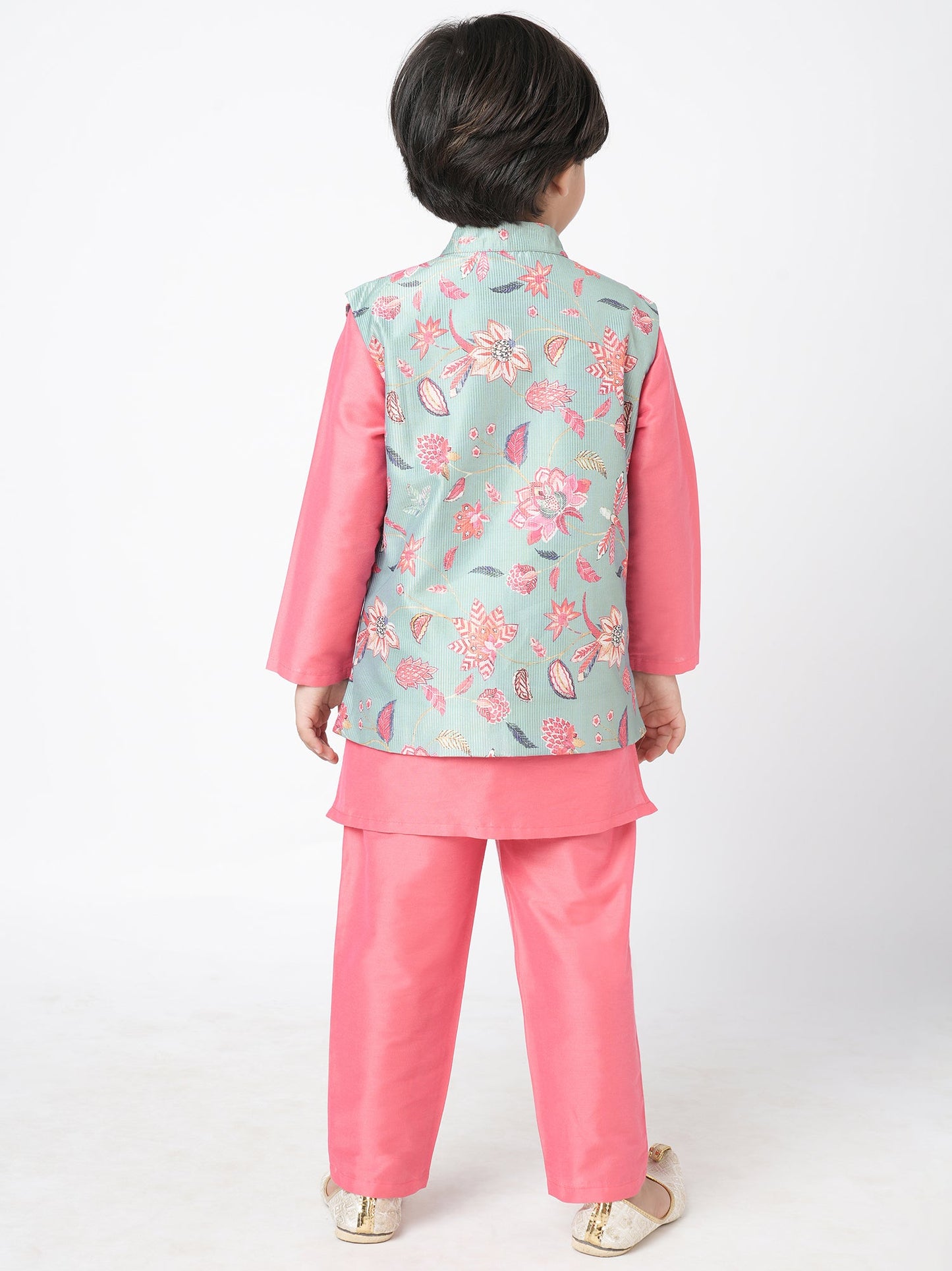 Golden Weaves Pink Kurta with Pant and Jacket set