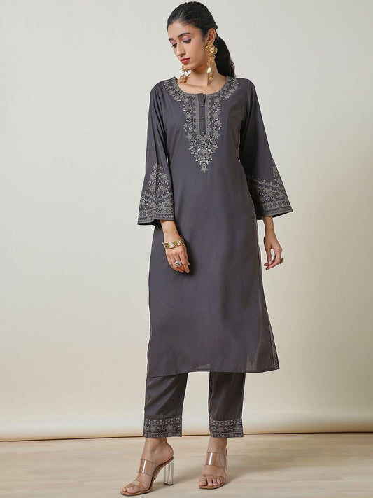 Dhiyona SO Women's Floral Embroidered Sequinned Straight Kurta with Trousers