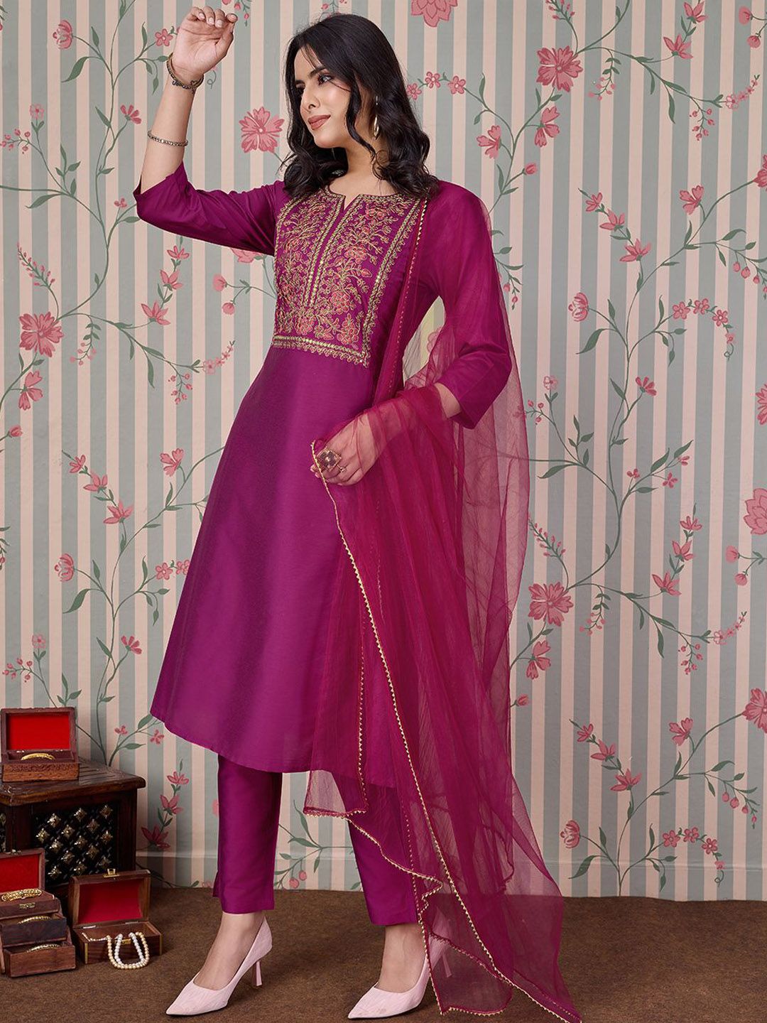 Dhiyona OD Pink Ethnic Motifs Embroidered Zari Kurta With Trousers & Dupatta