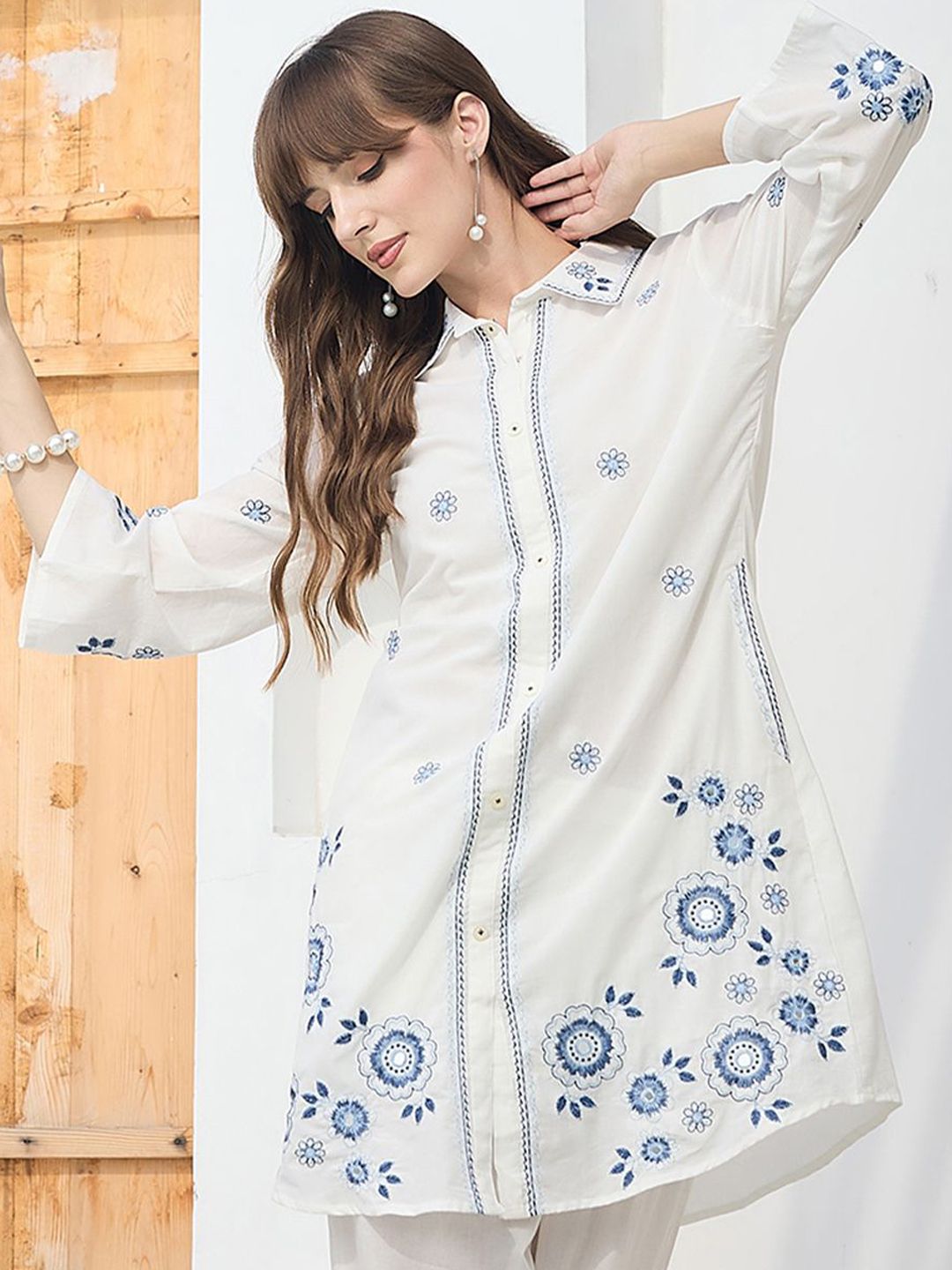 Floral Embroidered Thread Work Pure Cotton Kurta With Trousers