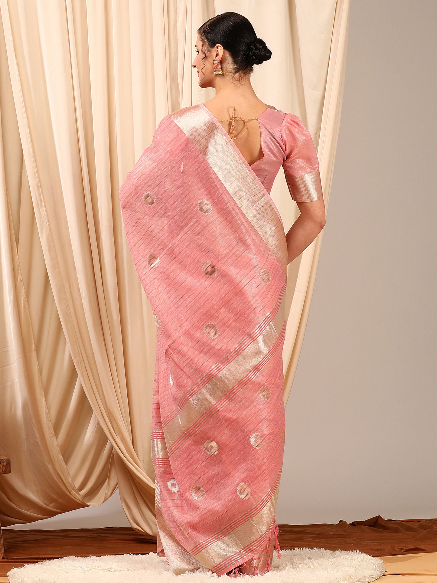Women's Linen Pink Woven Design Designer Saree With Blouse Piece