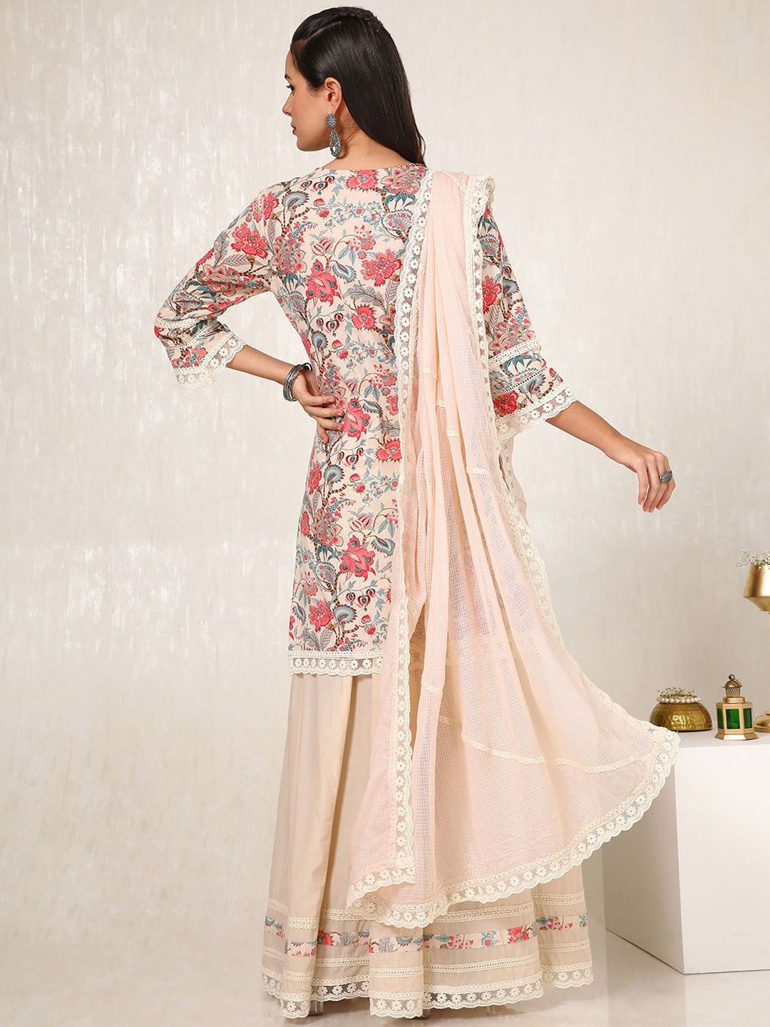Dhiyona SO Women's Floral Printed Gotta Patti Linen Straight Kurti with Palazzos & Dupatta