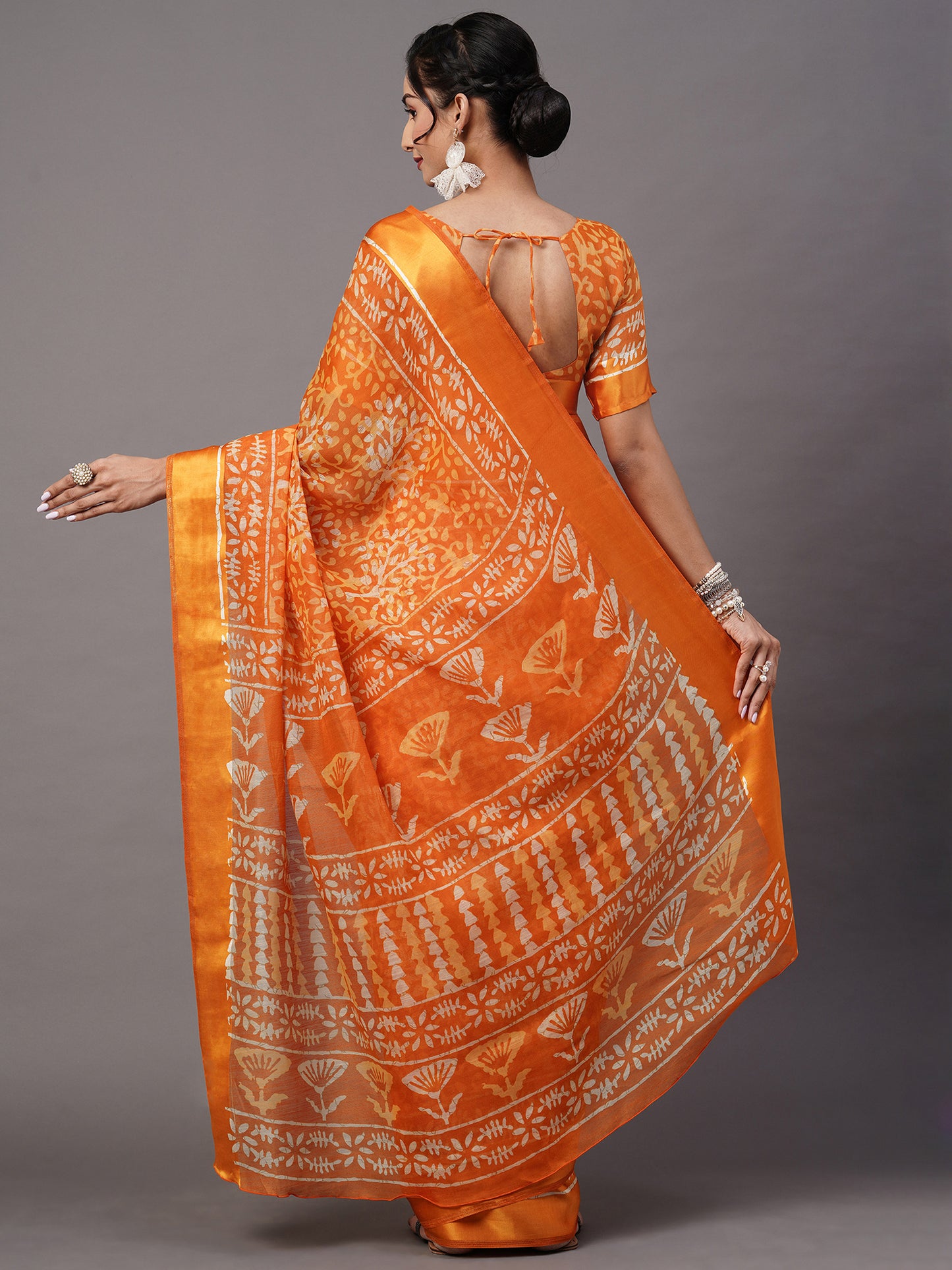 Women's Cotton Blend Mustard Printed Designer Saree With Blouse Piece