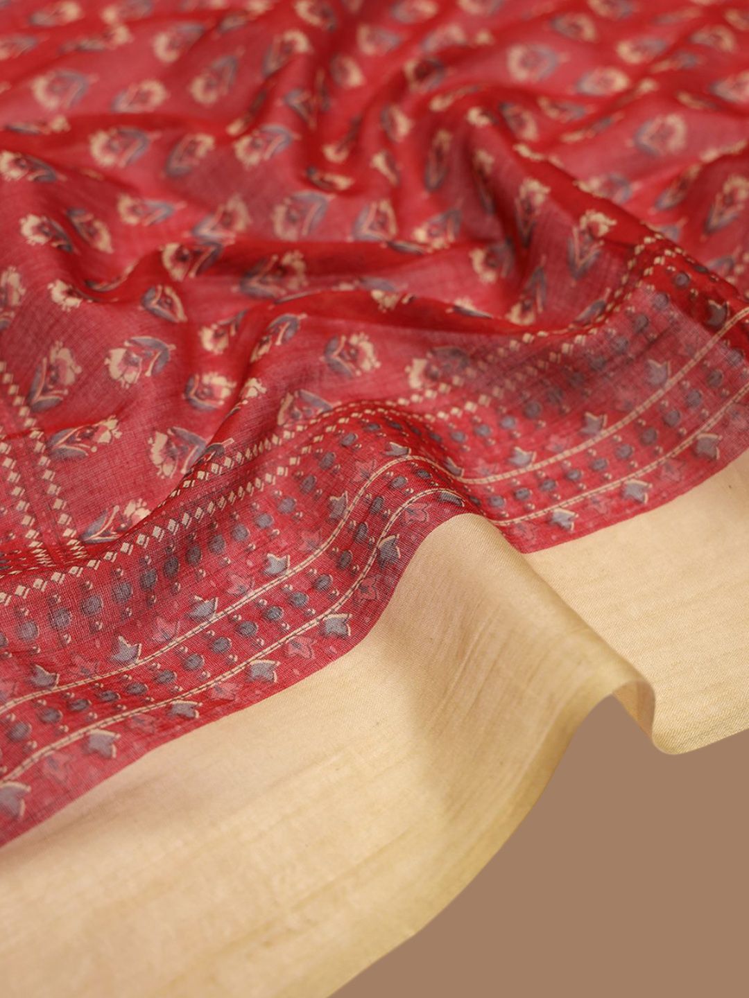 Dhiyona SO Women's Floral Printed Sequinned Straight Kurta with Trouser & Dupatta