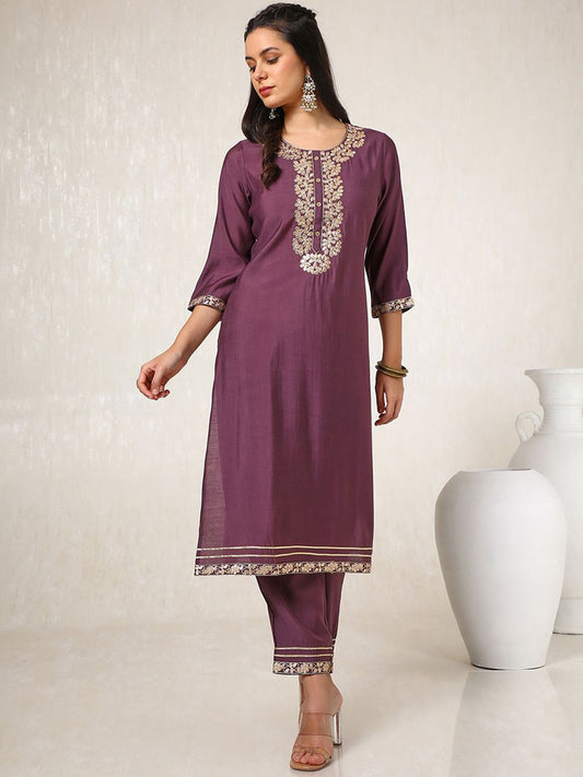 Dhiyona SO Women's Floral Embroidered Sequinned Straight Kurta With Trouser