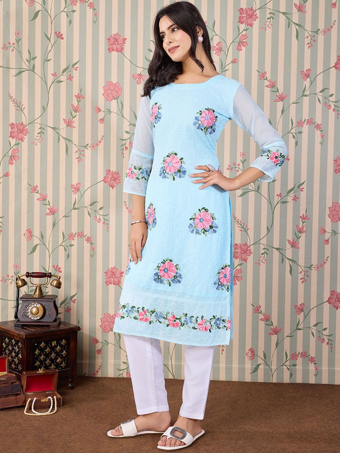 Dhiyona OD Floral Embroidered Thread Work Floral Georgette Straight Kurta