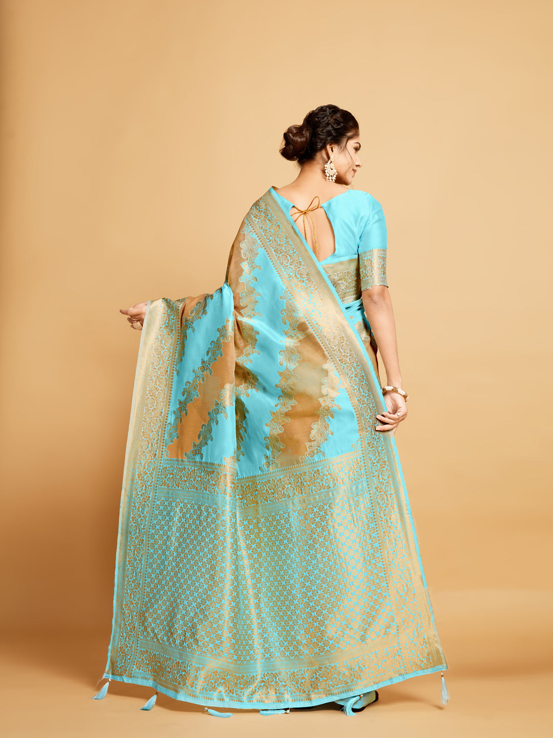Dhiyona GR Women's Maira Cyan Blue Leheriya Zari Woven Design Linen Saree