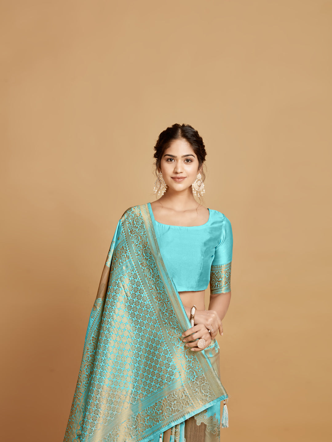 Dhiyona GR Women's Maira Cyan Blue Leheriya Zari Woven Design Linen Saree